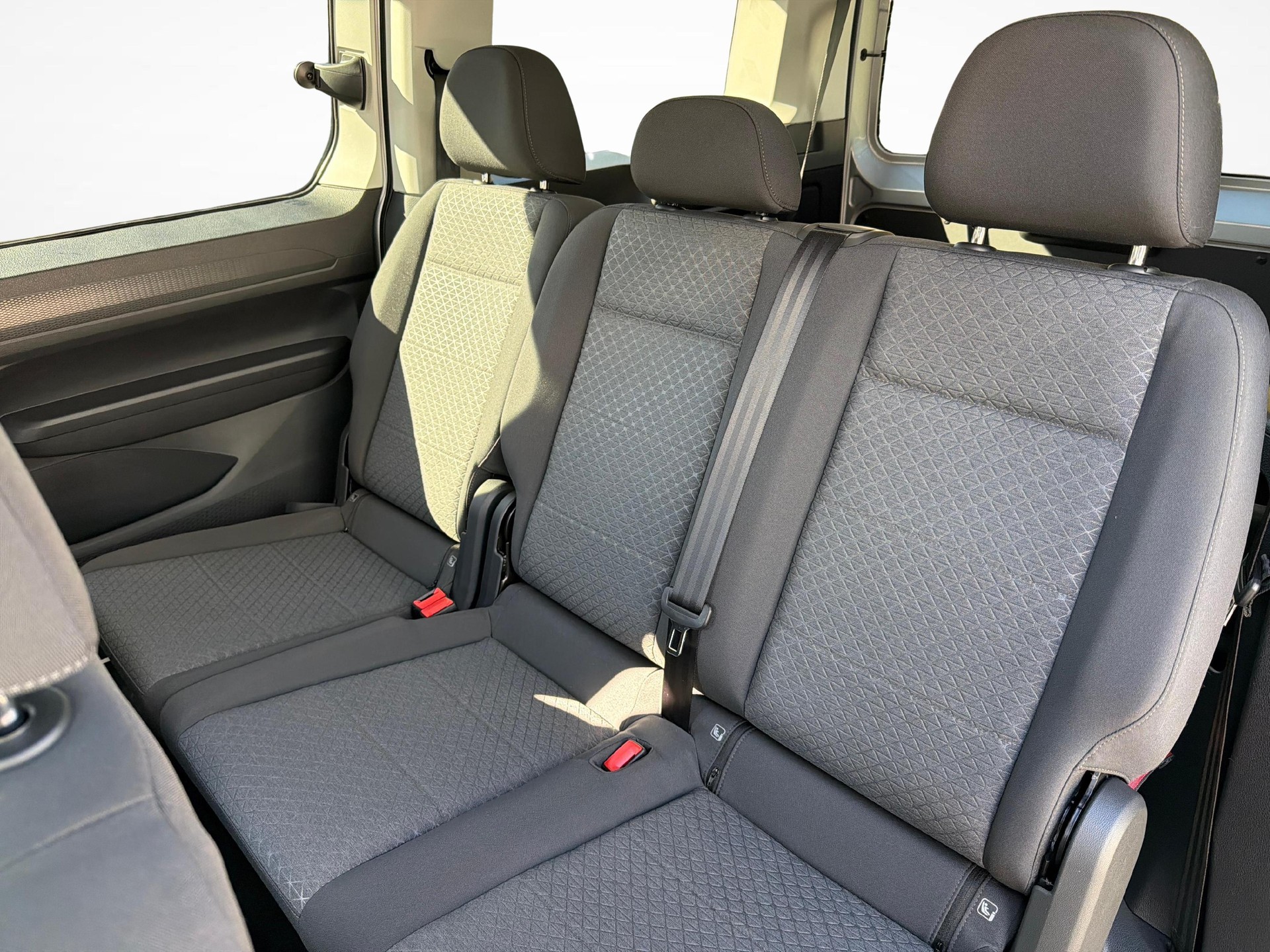 FORD Tourneo Grand Connect 2.0 EcoBlue 122 Titanium-image-10