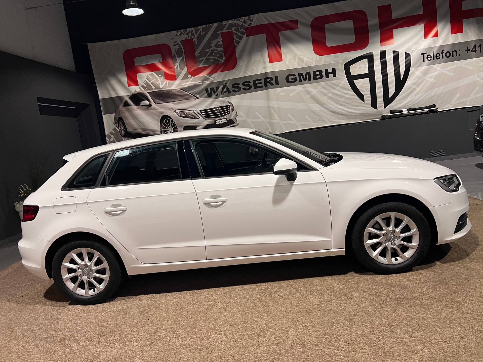 AUDI A3 Sportback 1.4 TFSI Ambition-showroom-element-1
