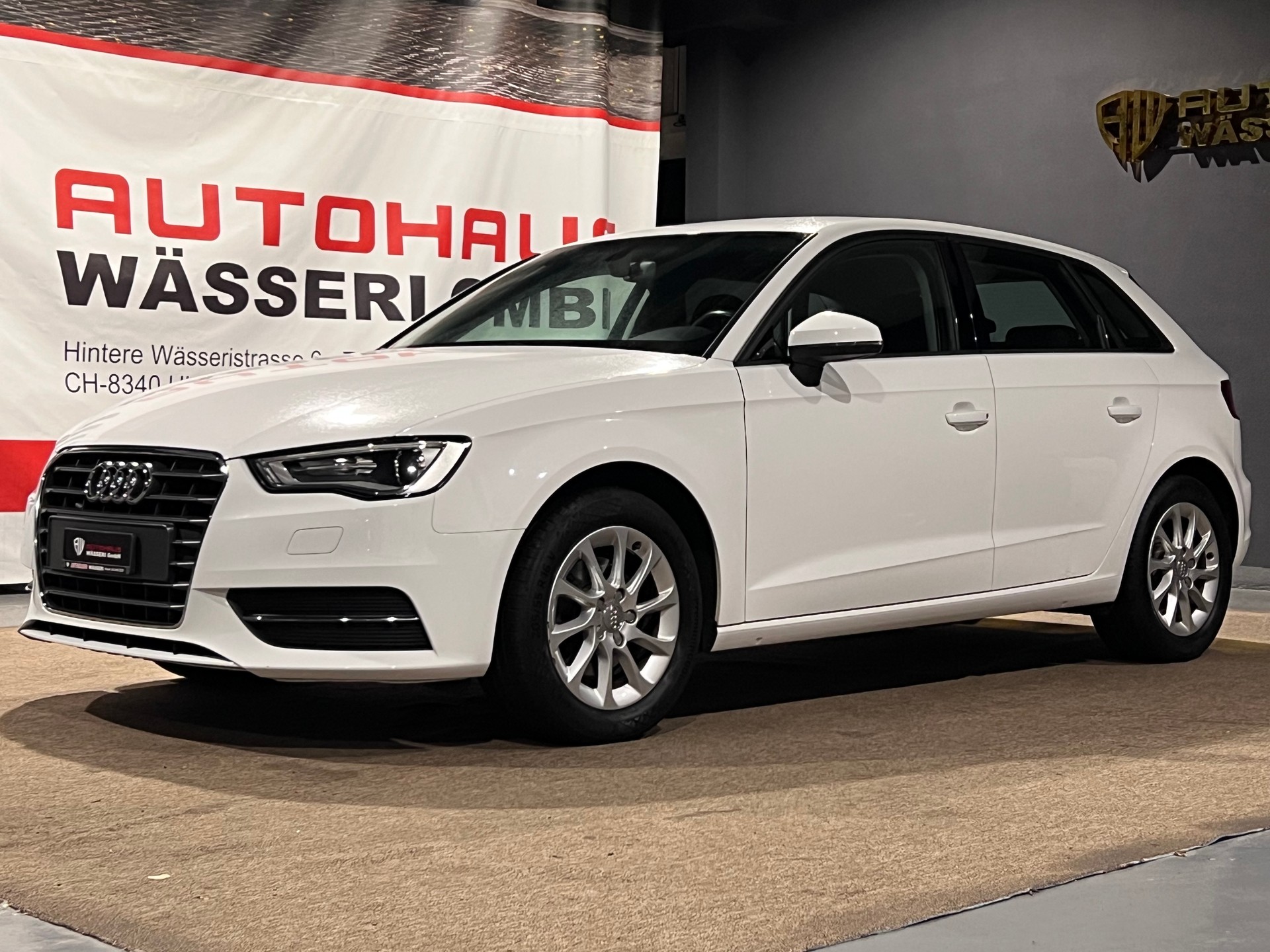 AUDI A3 Sportback 1.4 TFSI Ambition-image-6
