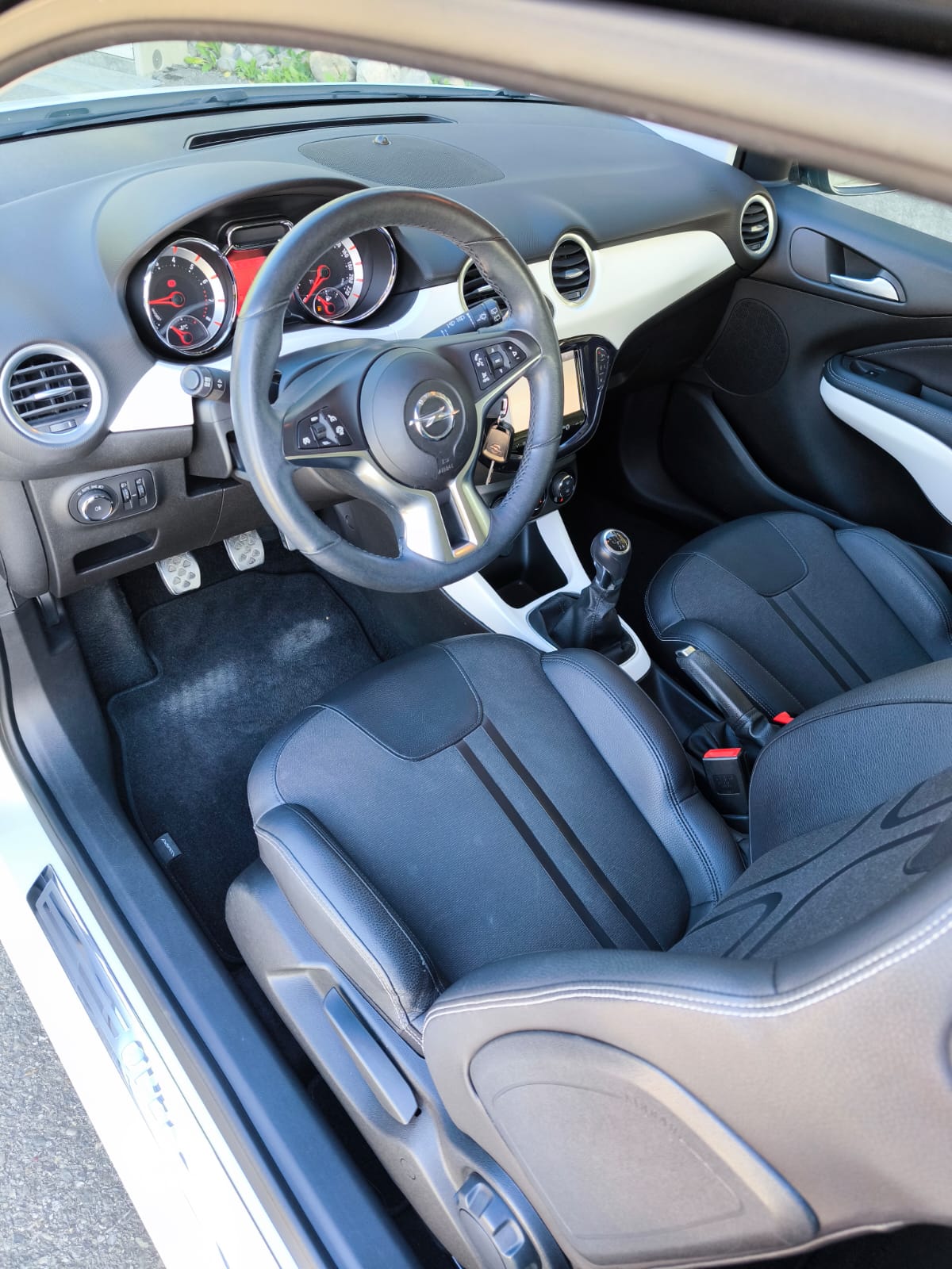 OPEL Adam 1.4 ecoFLEX SLAM-image-2