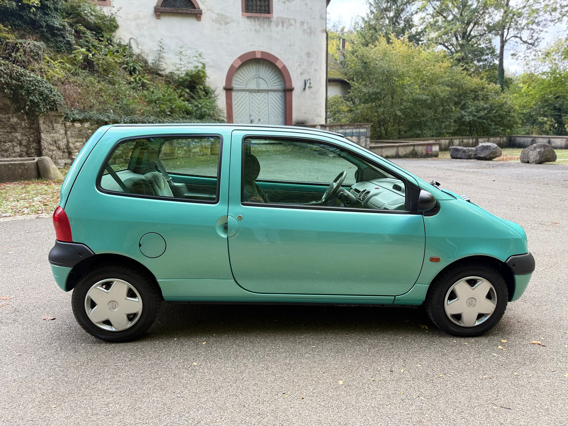 RENAULT Twingo 1.2 Matic Swiss Advantage-image-4