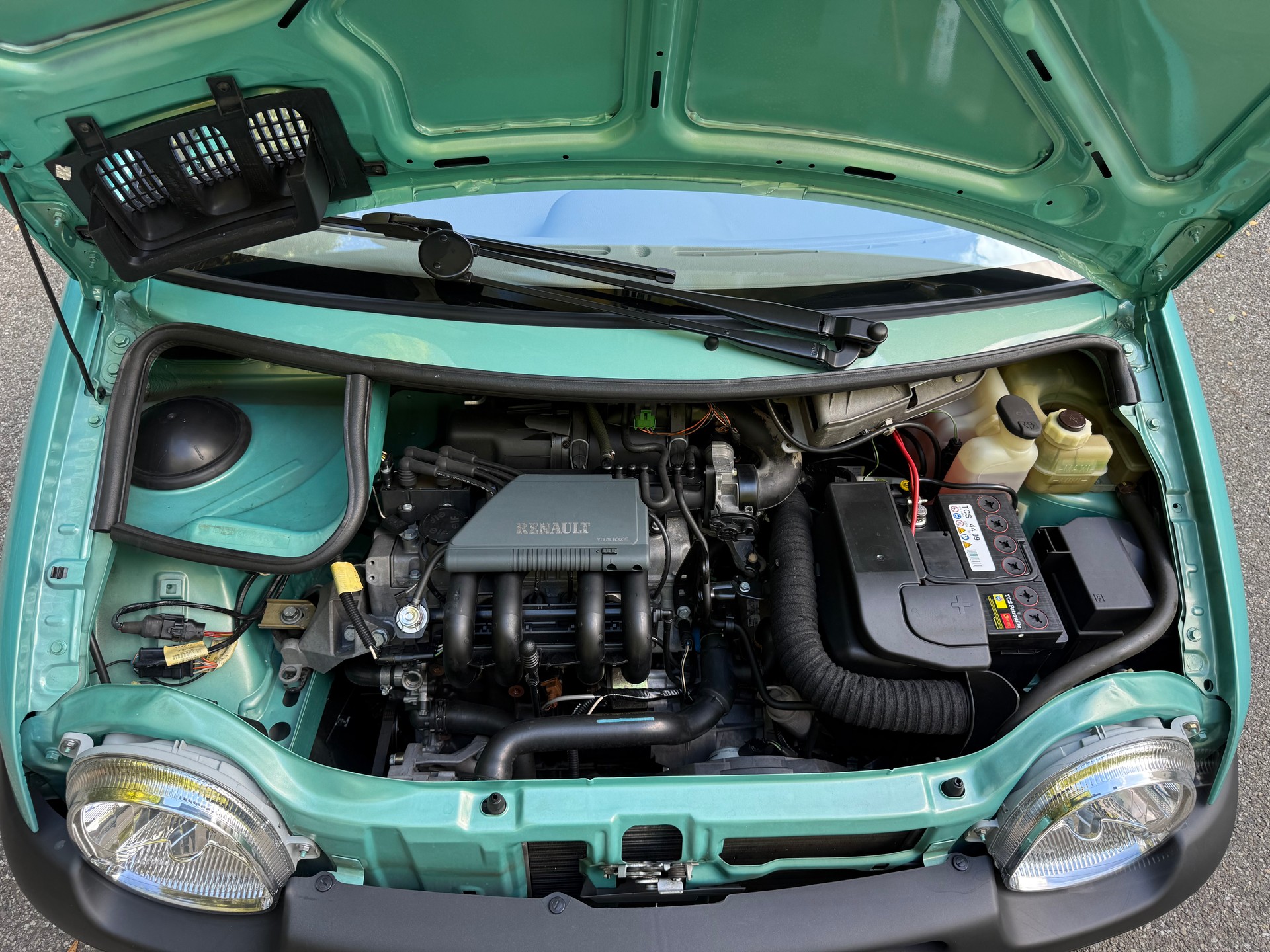 RENAULT Twingo 1.2 Matic Swiss Advantage-image-11
