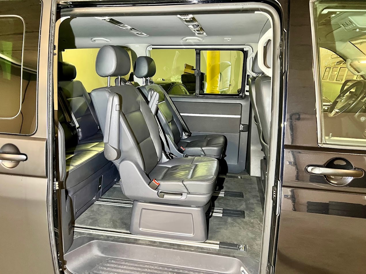 VW T5 Multivan 2.0 Bi-TDI CR Gravus 4Motion DSG-image-14
