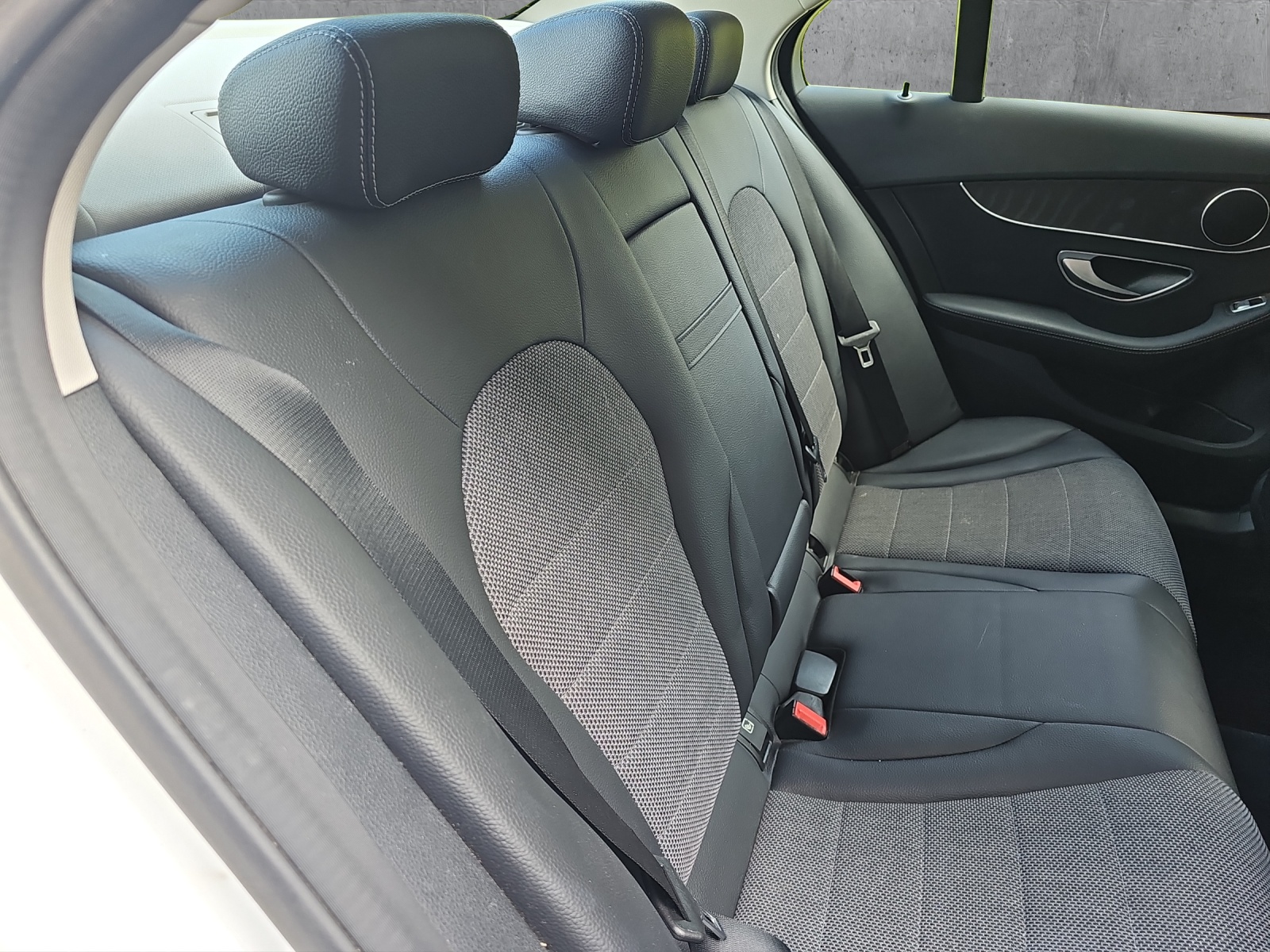 MERCEDES-BENZ C 250 BlueTEC Avantgarde 4Matic 9G-Tronic-image-11