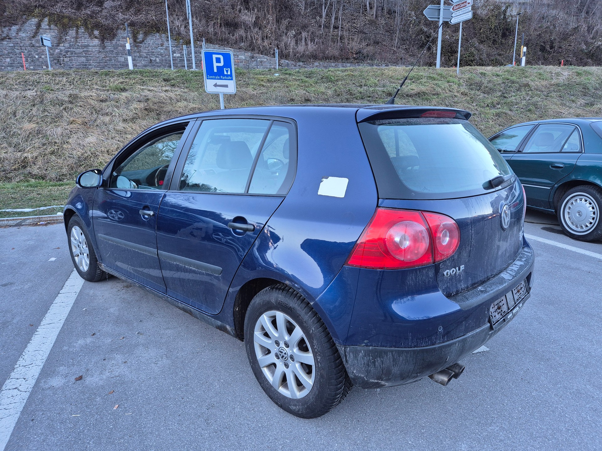 VW Golf 2.0 FSI Comfortline 4Motion-image-6