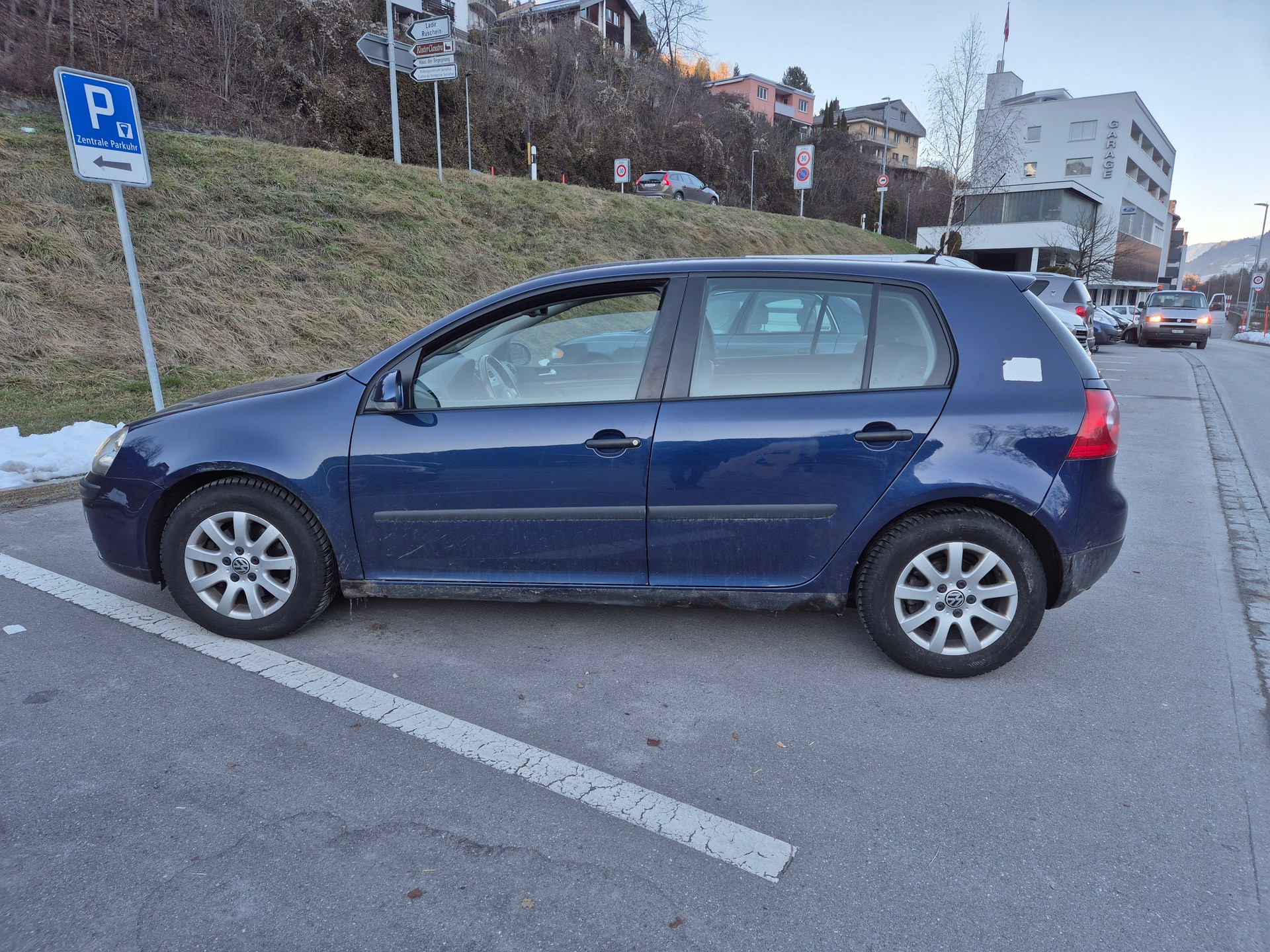 VW Golf 2.0 FSI Comfortline 4Motion-image-4