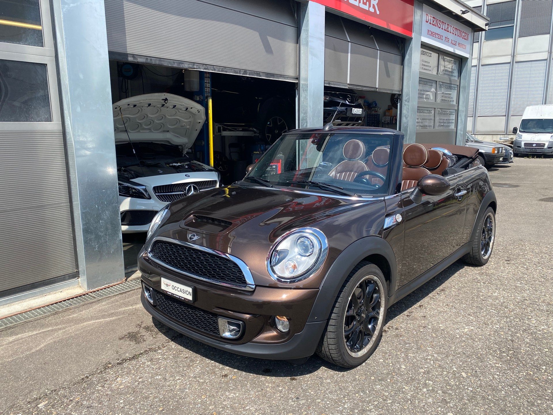 MINI Mini Cabrio Cooper S Steptronic-image-0
