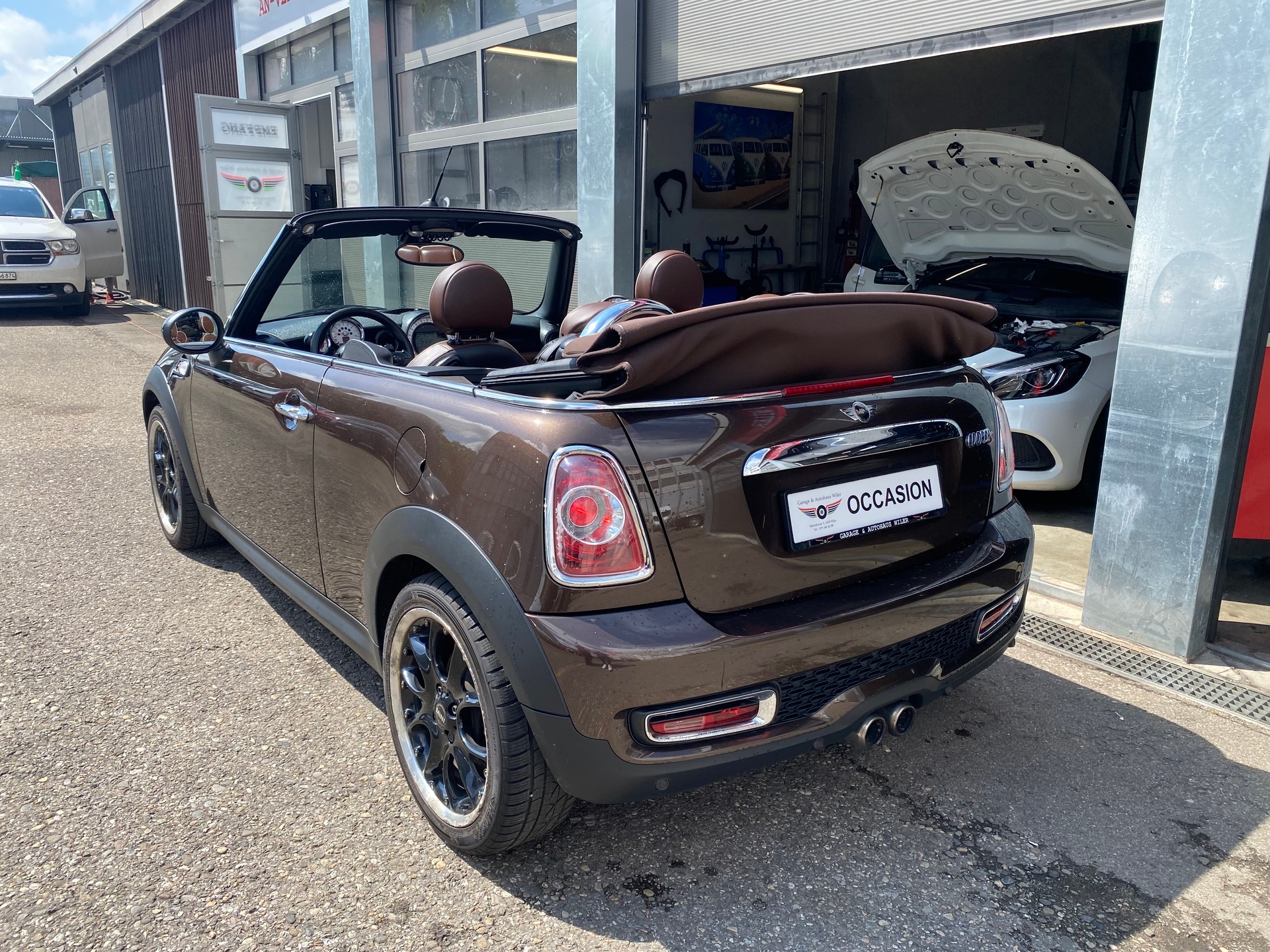 MINI Mini Cabrio Cooper S Steptronic-image-7