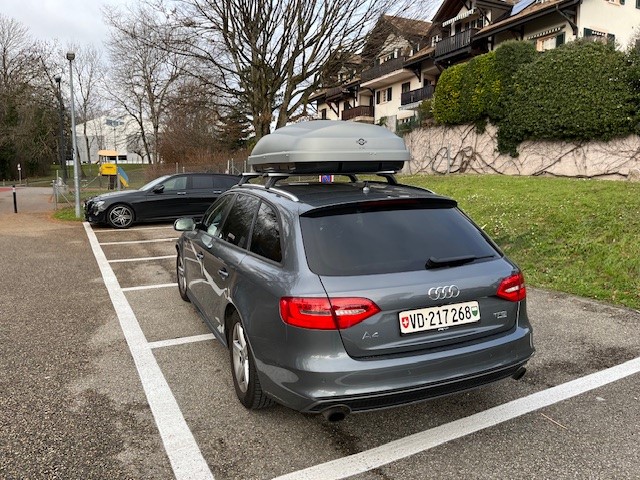 AUDI A4 Avant 2.0 TFSI quattro s-tronic-image-2