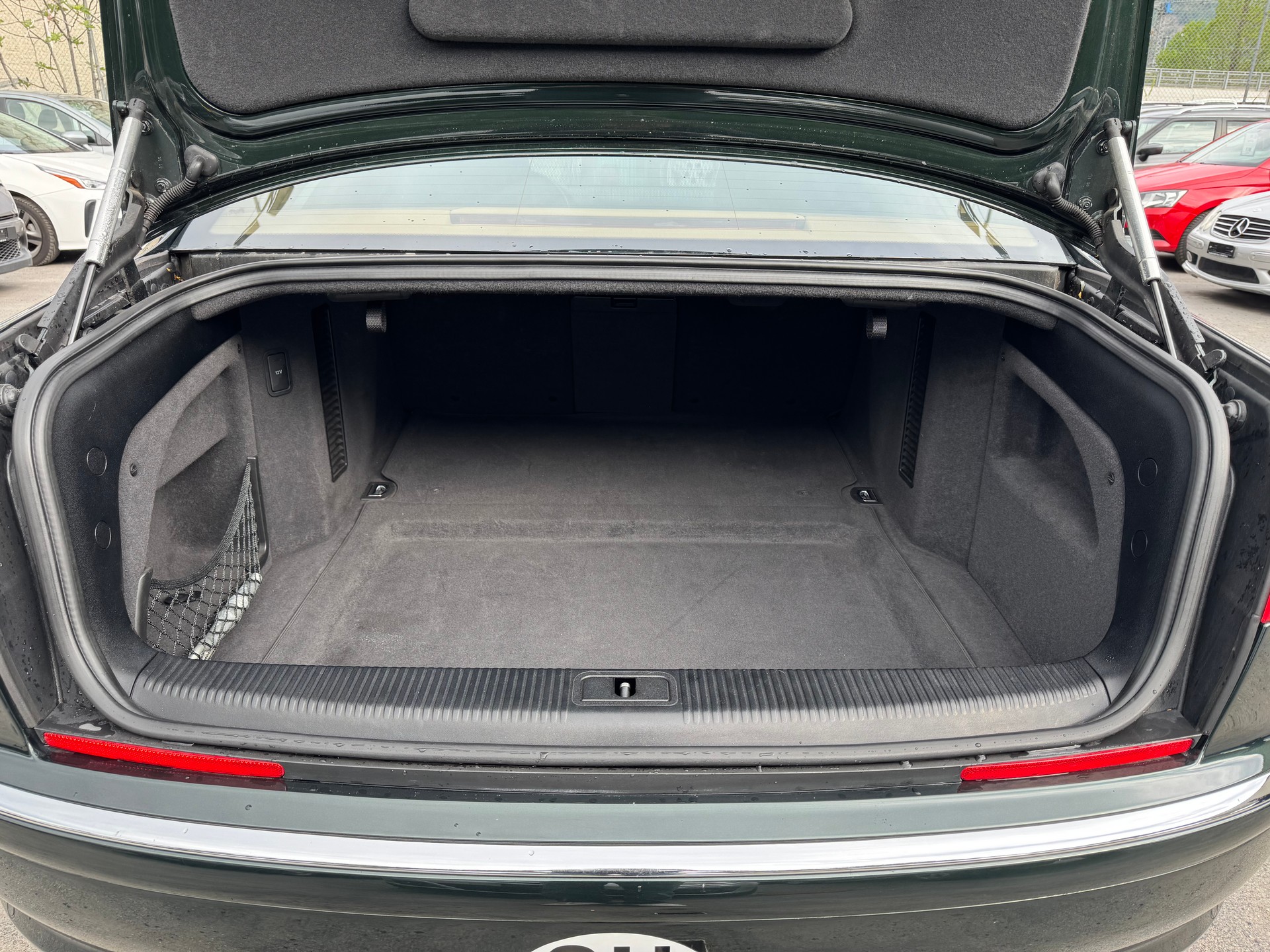 AUDI A8 4.2 quattro tiptronic-image-5