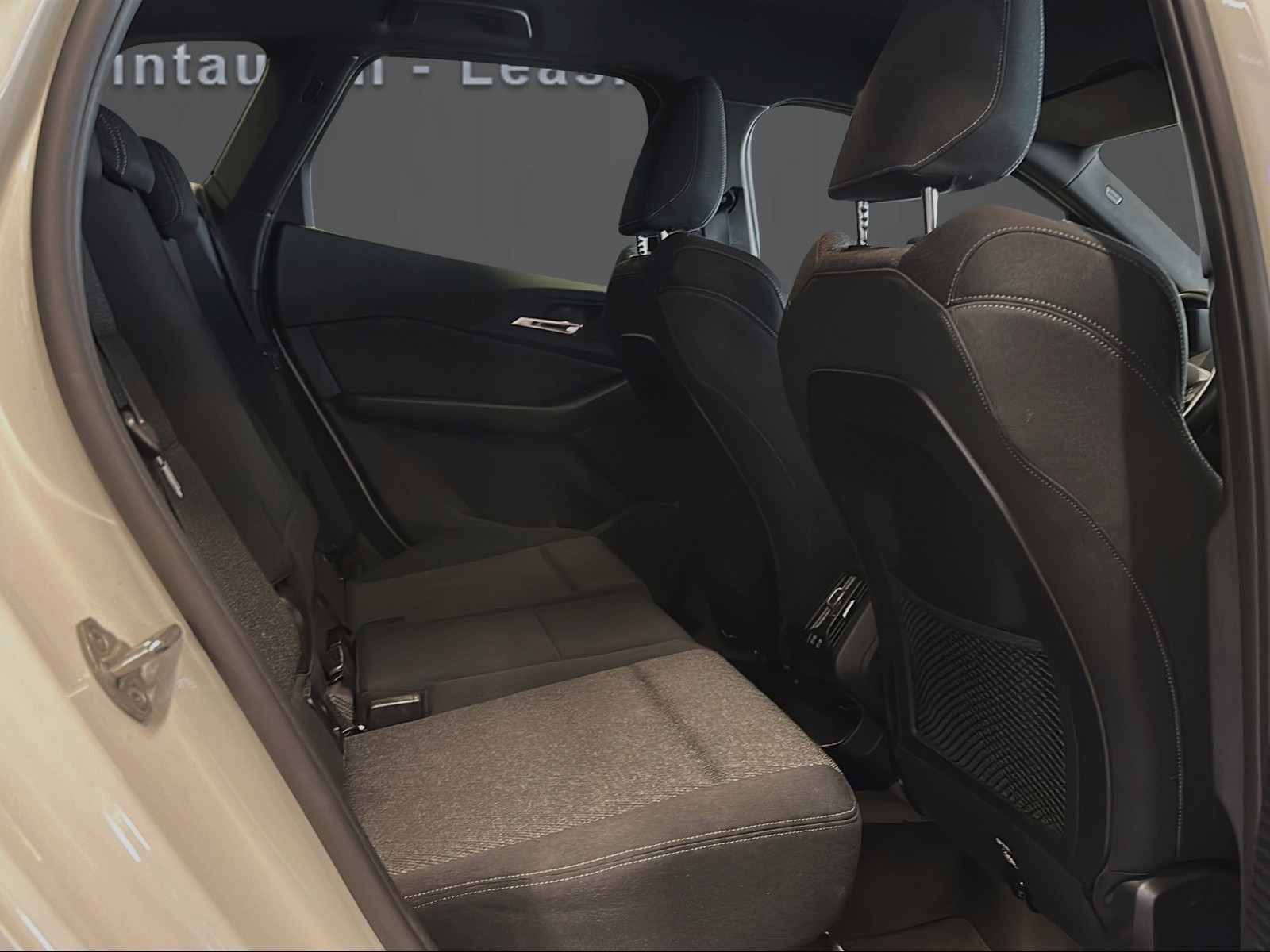 BMW 218d Active Tourer DKG-image-12