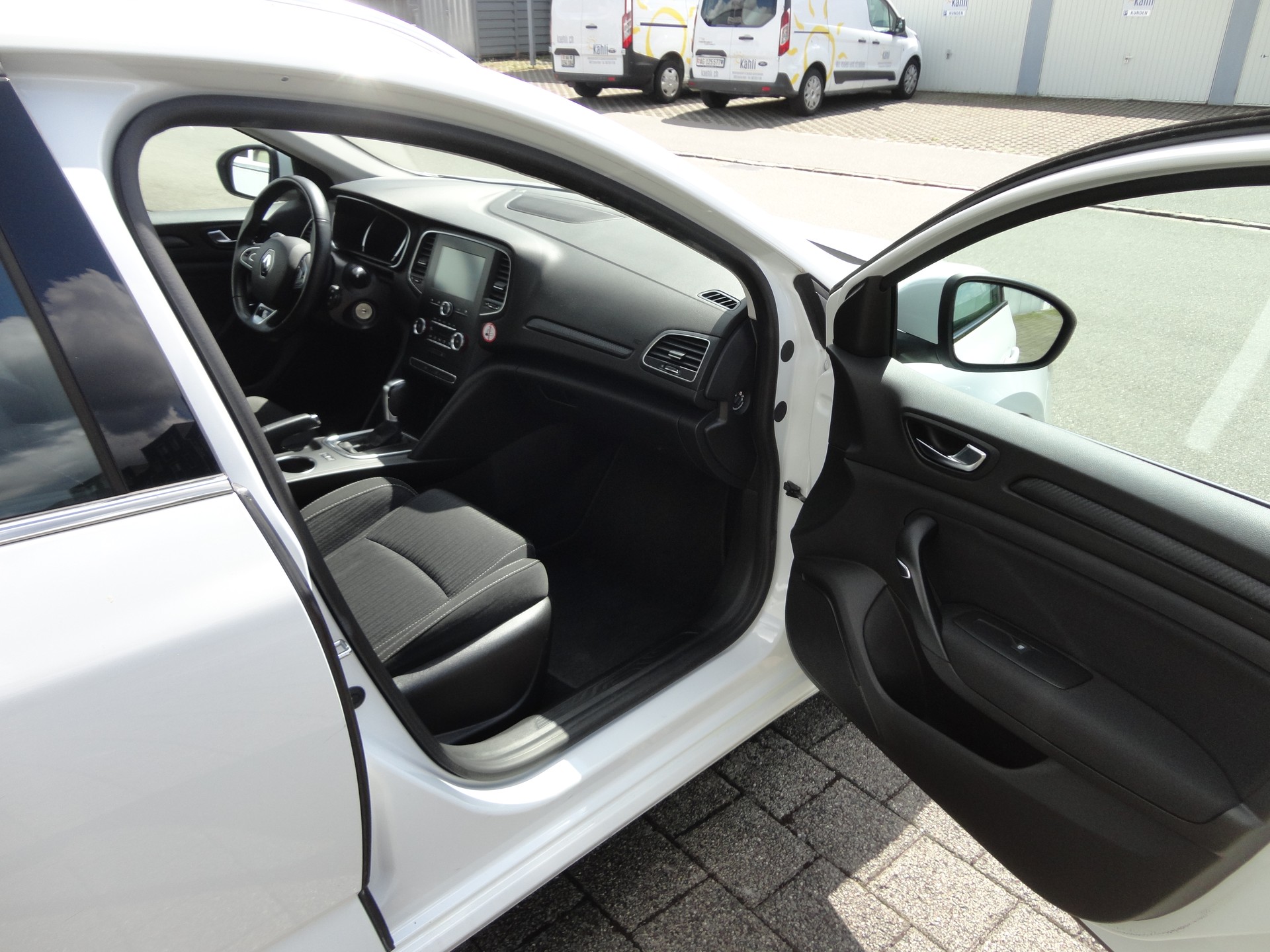 RENAULT Mégane Grandtour 1.5 dCi Business EDC-image-12