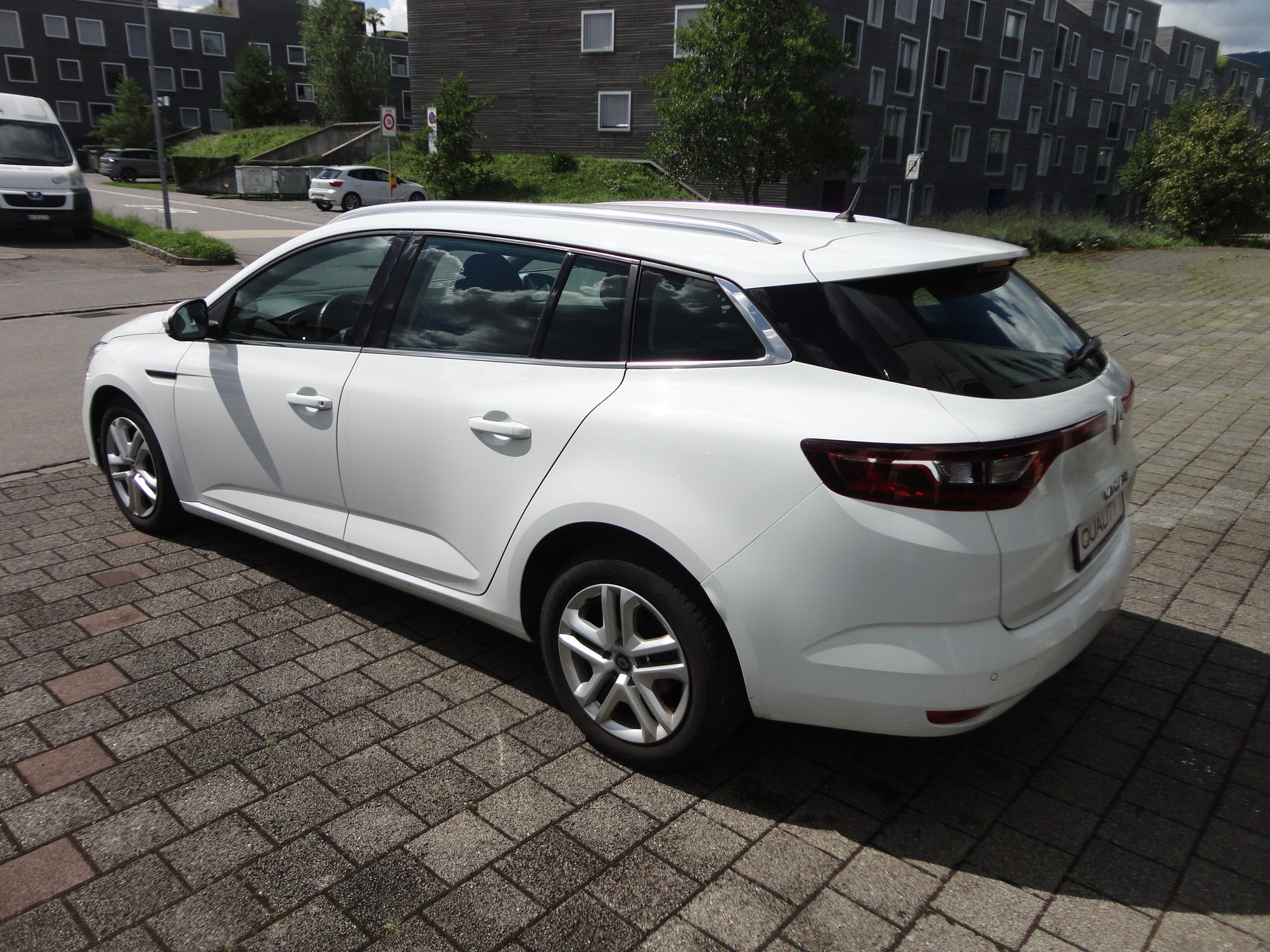 RENAULT Mégane Grandtour 1.5 dCi Business EDC-image-2