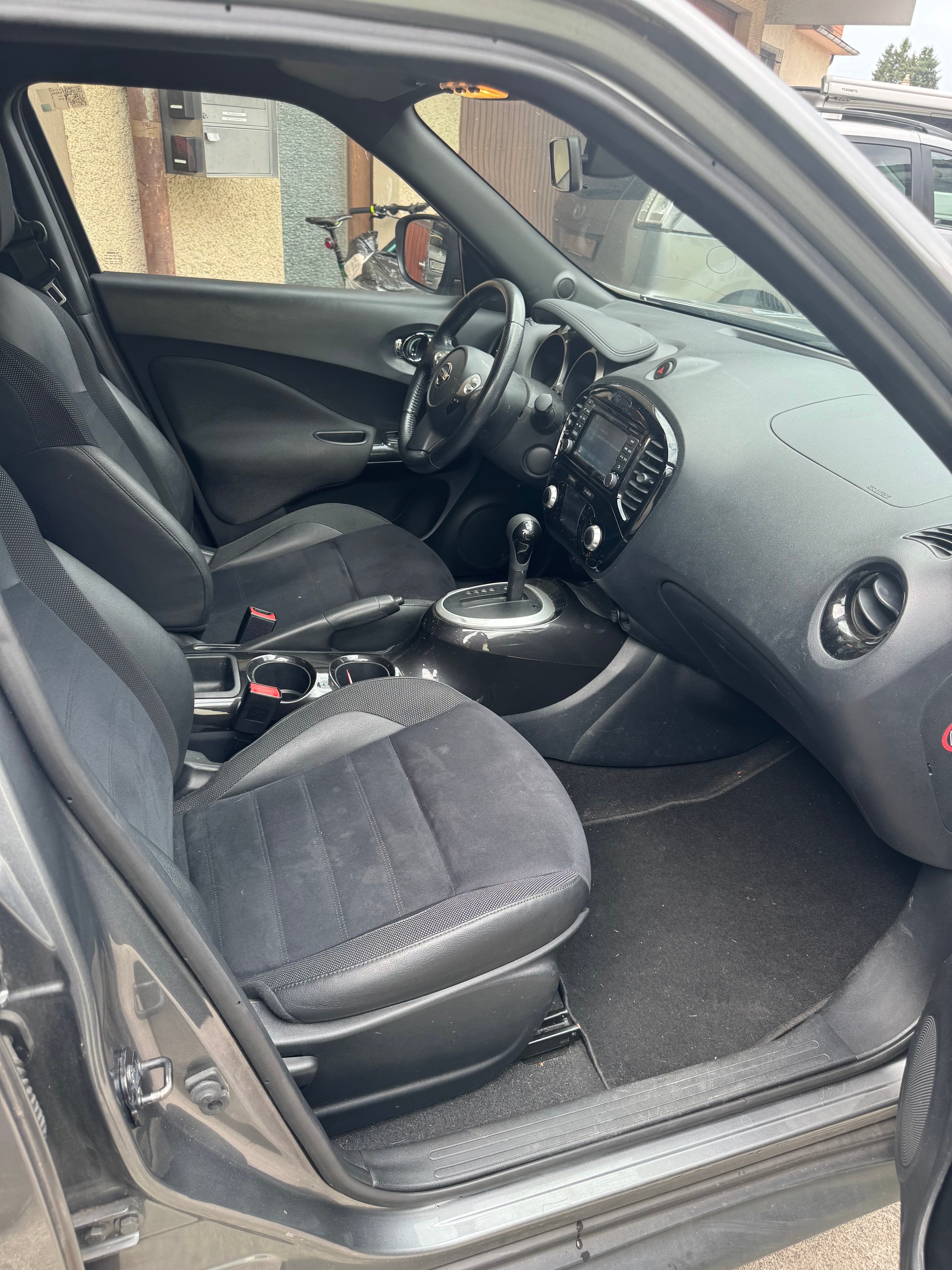 NISSAN Juke 1.6 N-Connecta Xtronic CVT-image-6