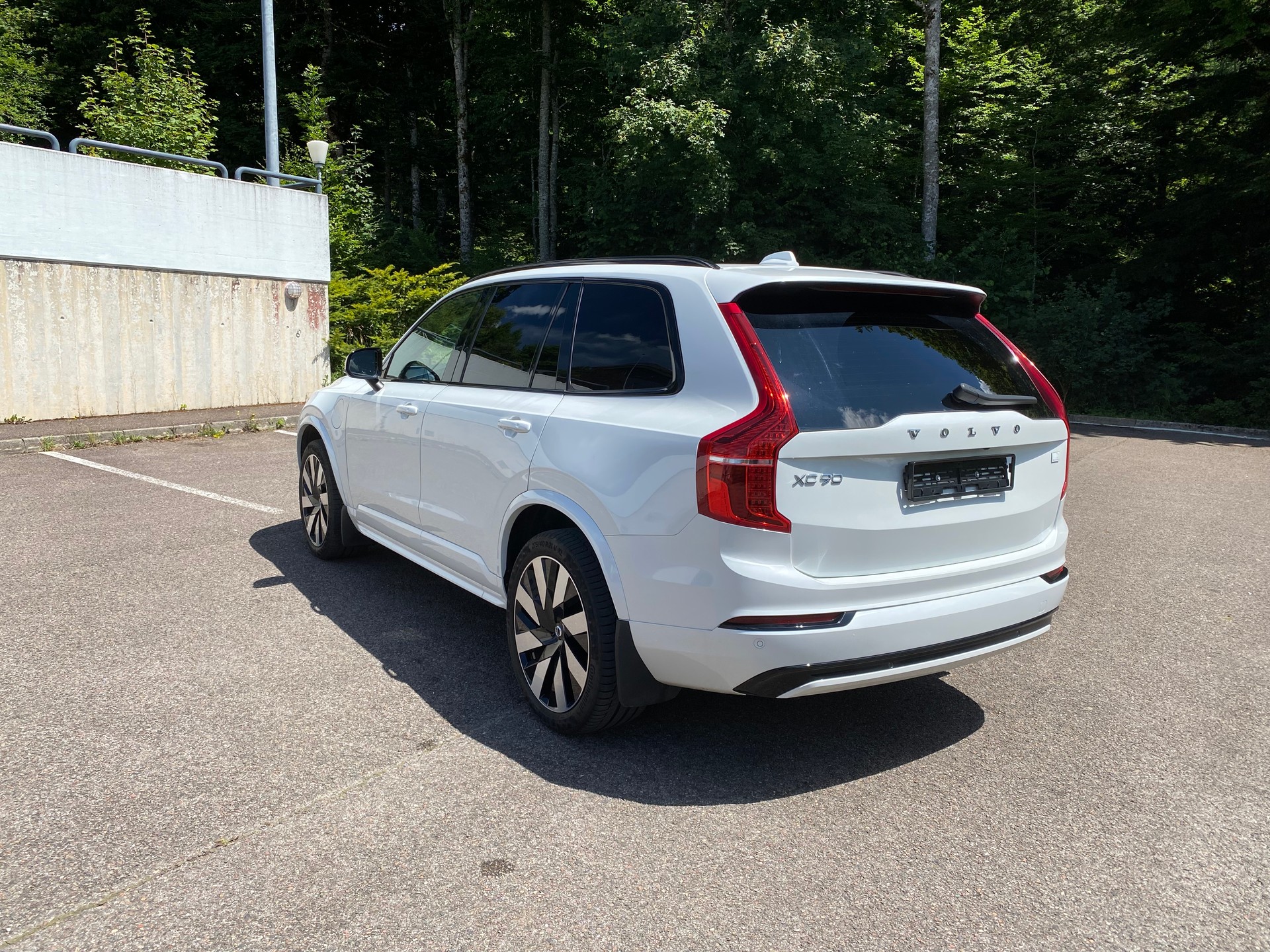 VOLVO XC90 T8 eAWD R-Design Geartronic-image-2