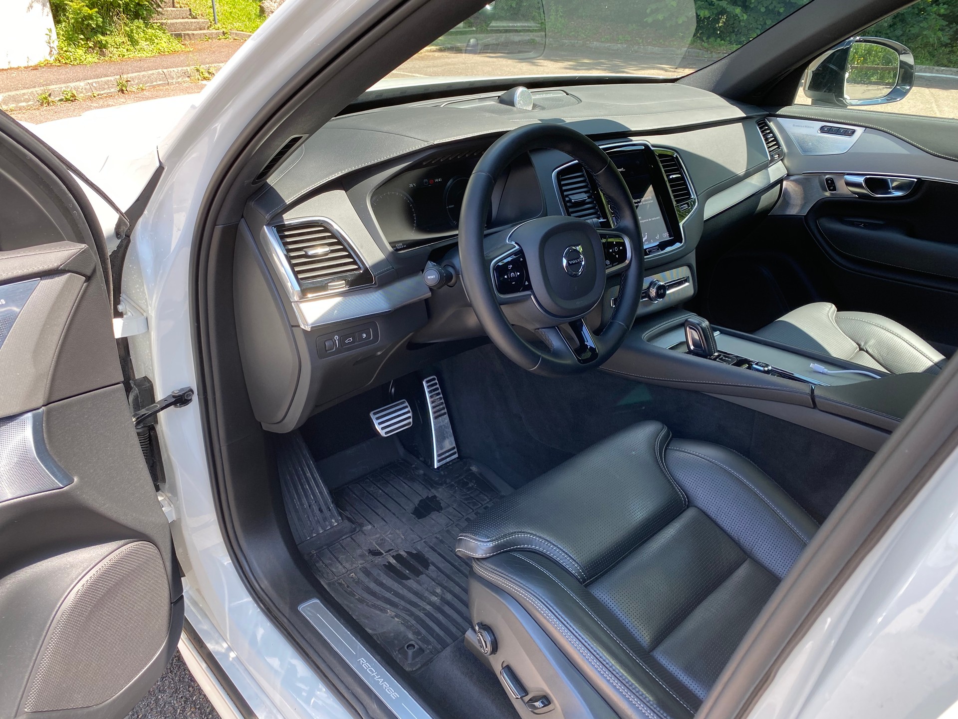 VOLVO XC90 T8 eAWD R-Design Geartronic-image-4