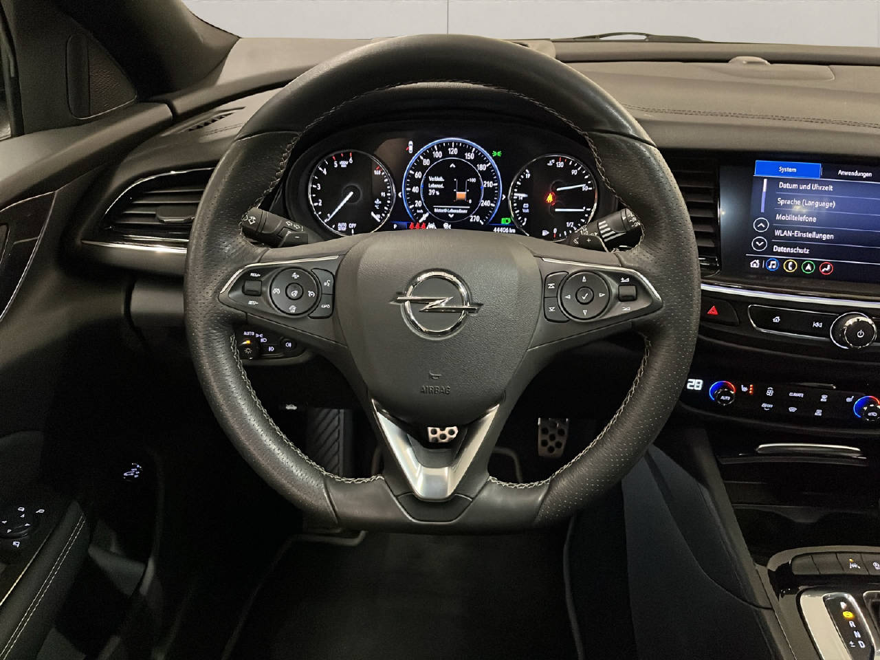 OPEL Insignia Sports Tourer 2.0 D Ultimate-image-6