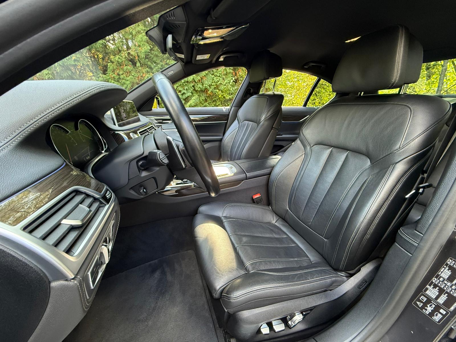 BMW 730d xDrive Steptronic-image-11