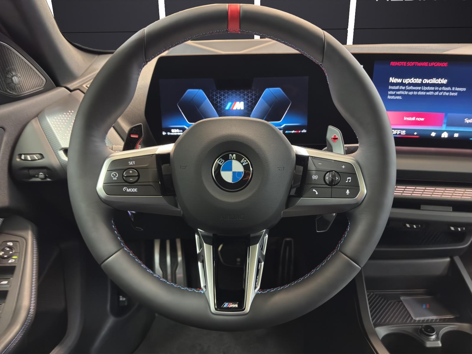 BMW M235i xDrive Gran Coupé-image-18