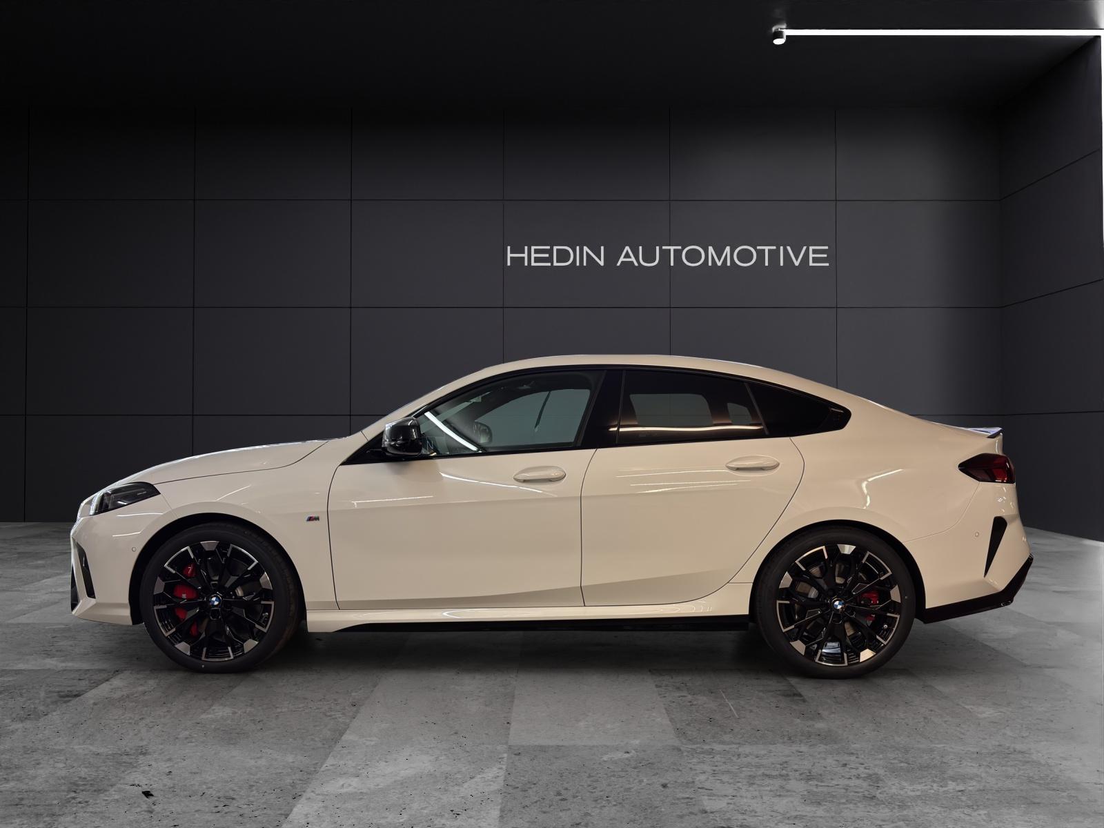 BMW M235i xDrive Gran Coupé-image-1