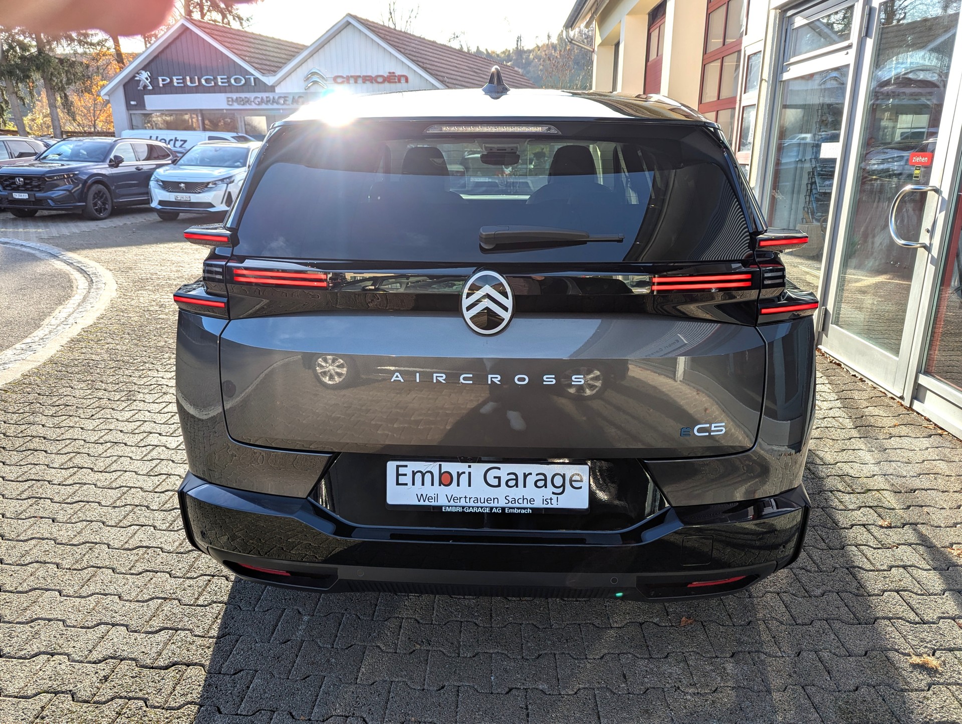 CITROEN E-C5 Aircross 73 kWh Max-image-5