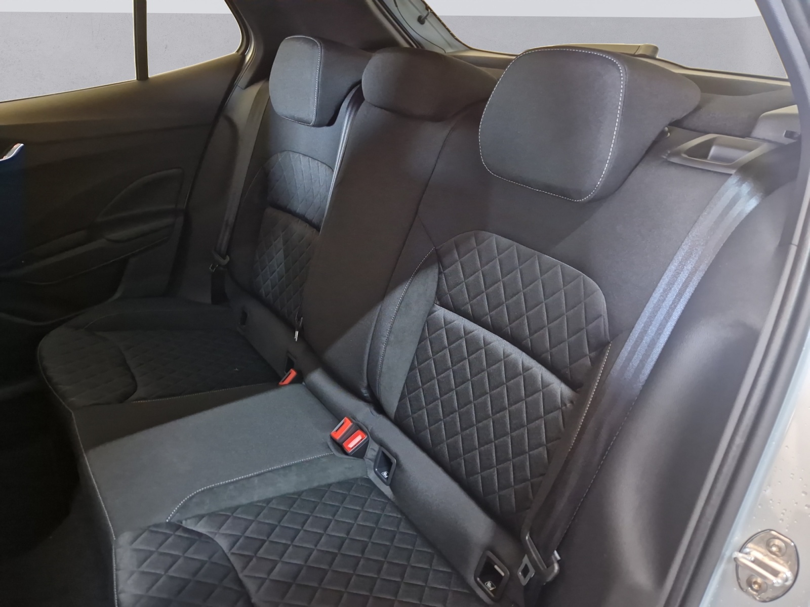 SKODA Fabia 1.0 TSI Dynamic DSG-image-10