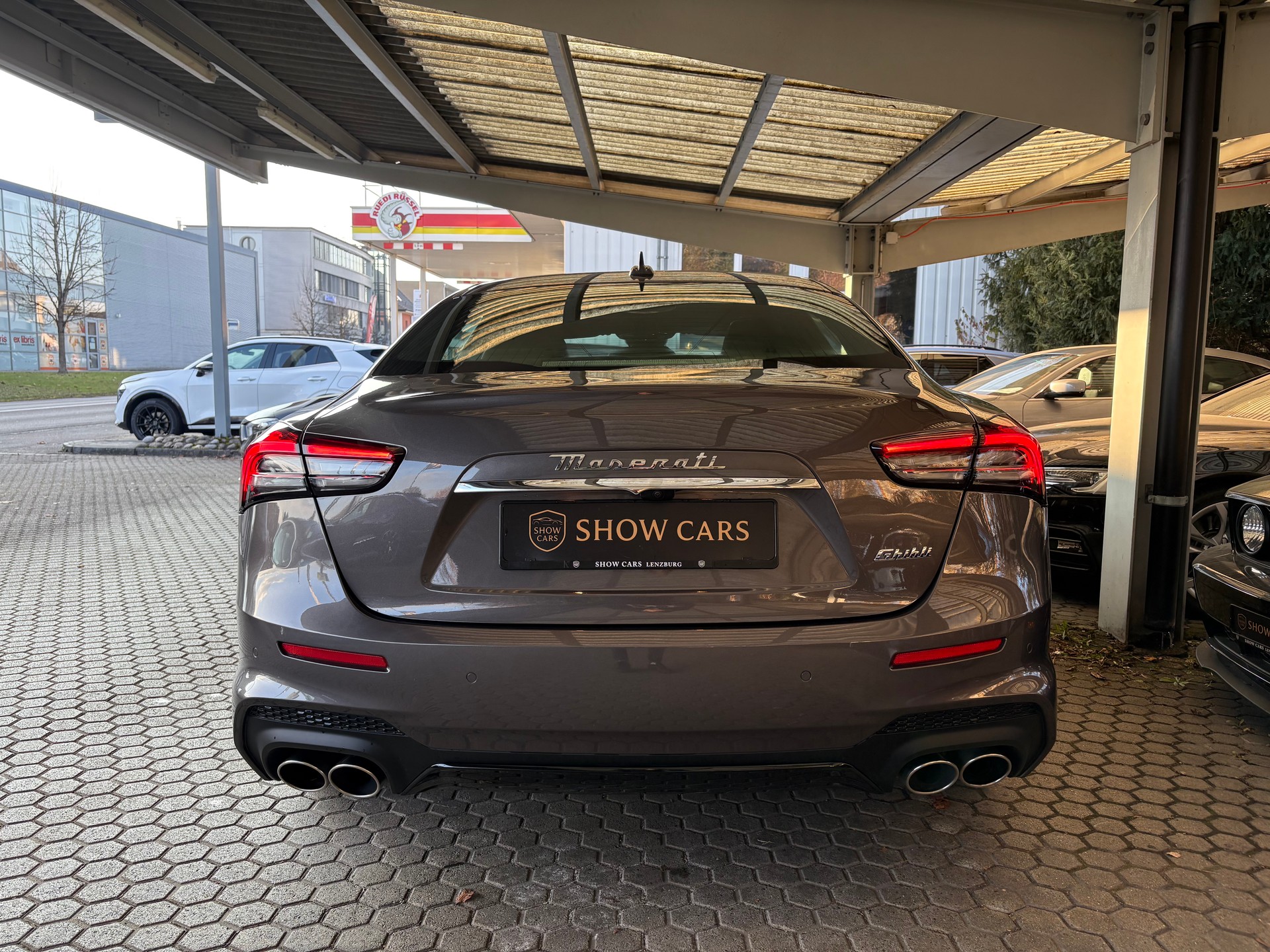 MASERATI Ghibli 3.0 V6 Modena Alcantara-image-6