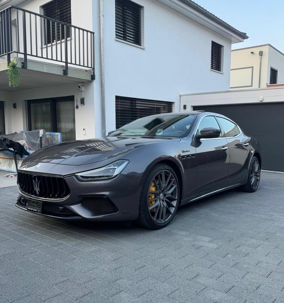 MASERATI Ghibli 3.0 V6 Modena Alcantara