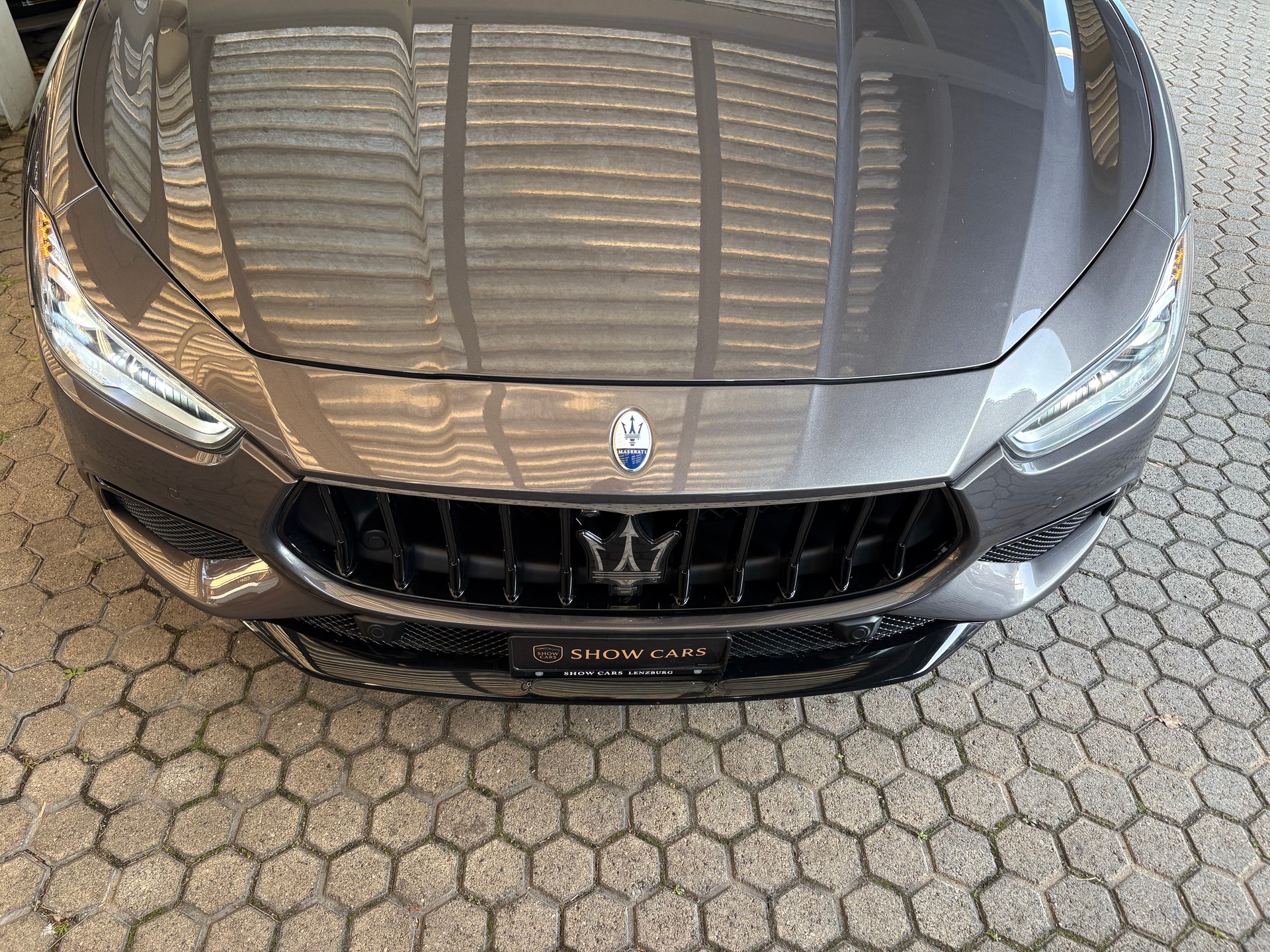 MASERATI Ghibli 3.0 V6 Modena Alcantara-image-4