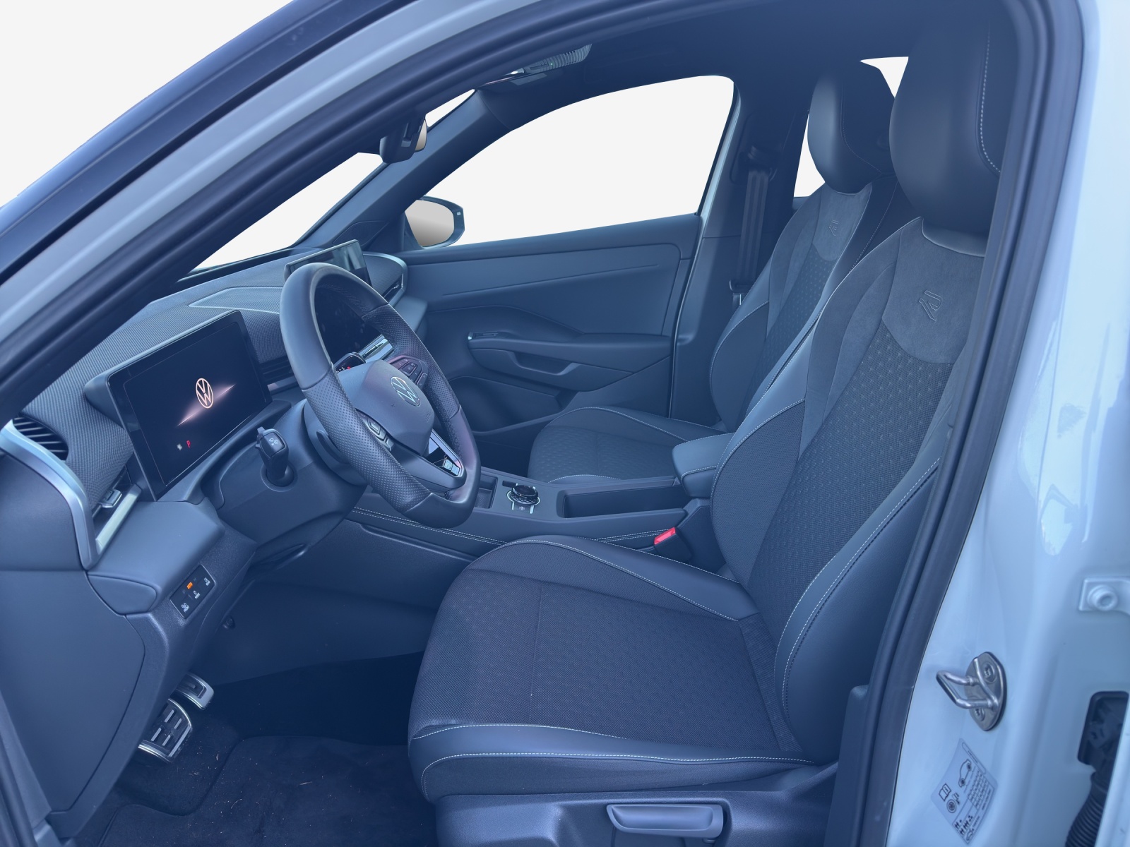 VW T-Roc 1.5 eTSI mHEV R-Line DSG-image-7