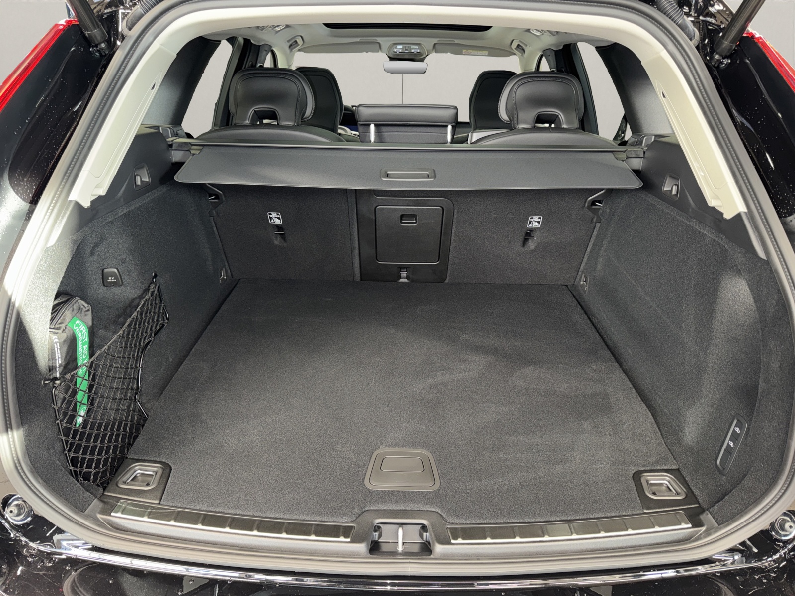 VOLVO XC60 2.0 T8 TE Ultra Dark eAWD-image-15