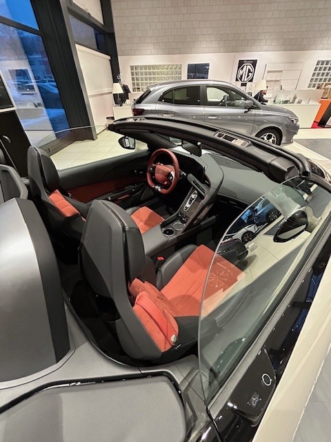 MG Cyberster 77kWh 4WD-image-5