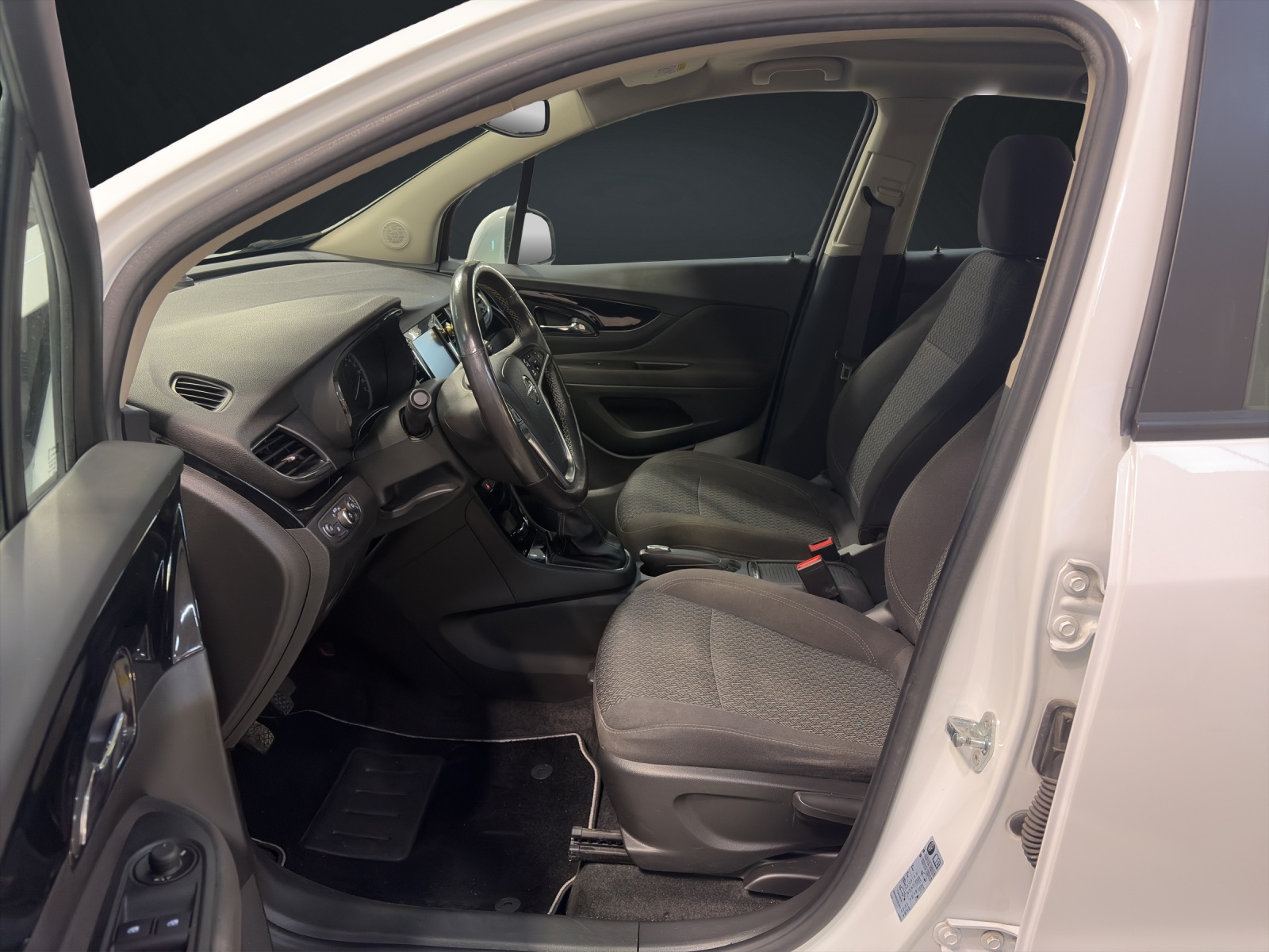 OPEL Mokka X 1.4i 16V Turbo Design Edition 4WD-image-11