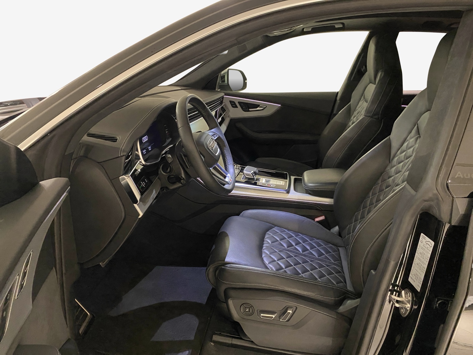 AUDI SQ8 SUV TFSI quattro tiptronic-image-7