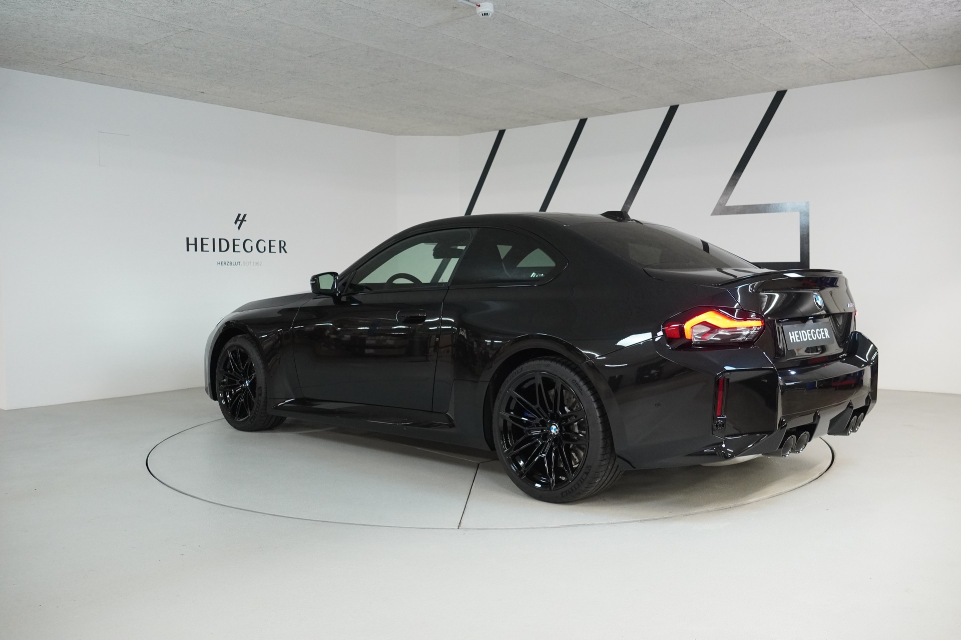 BMW M2 Steptronic-image-4