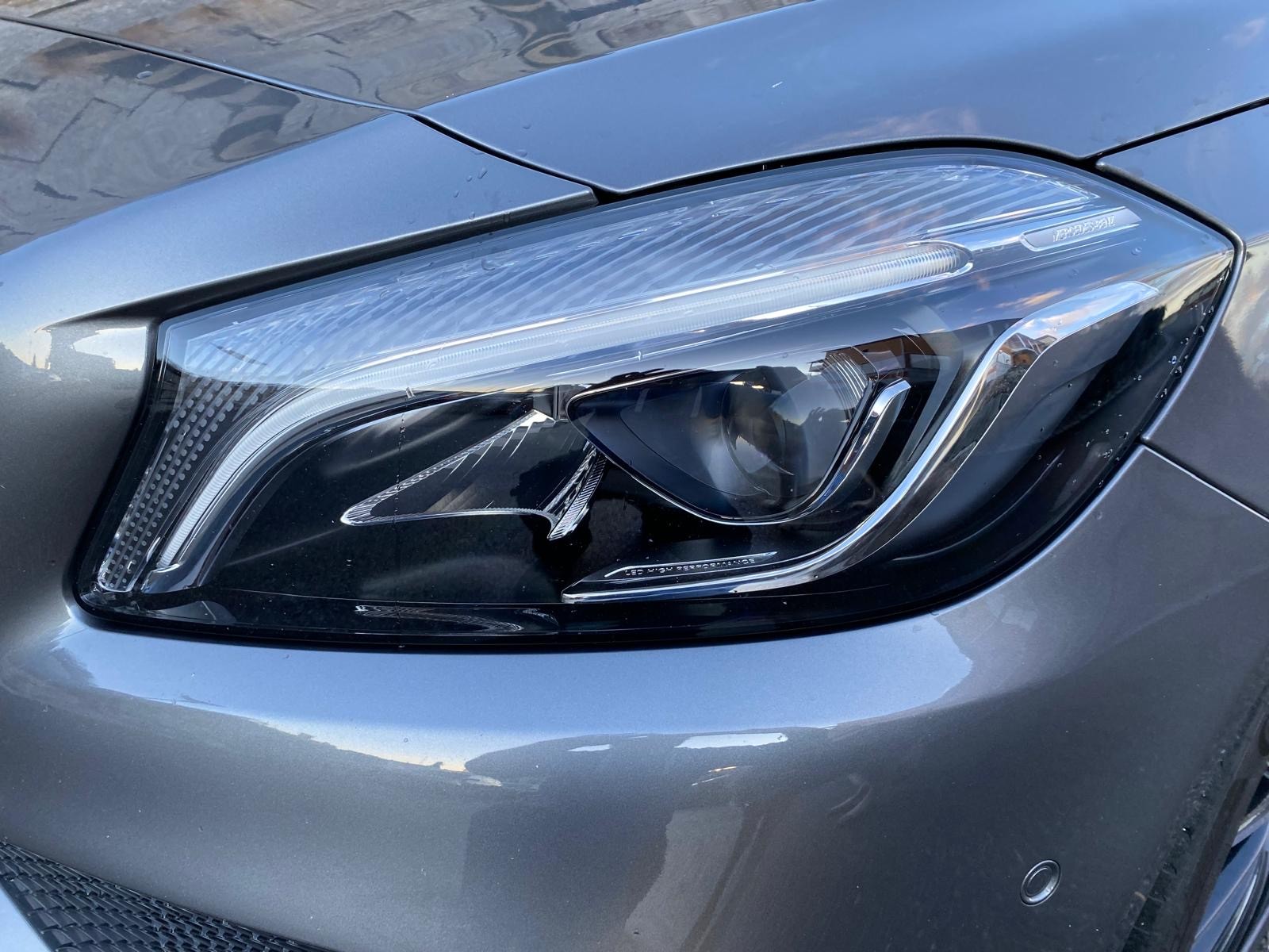MERCEDES-BENZ A 250 Sport 4Matic 7G-DCT-image-6