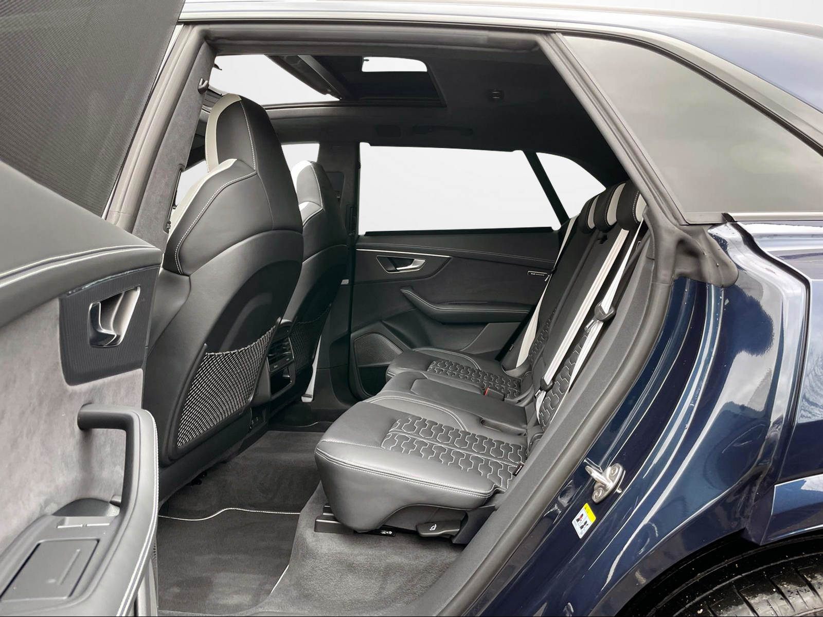 AUDI RSQ8 quattro-image-8