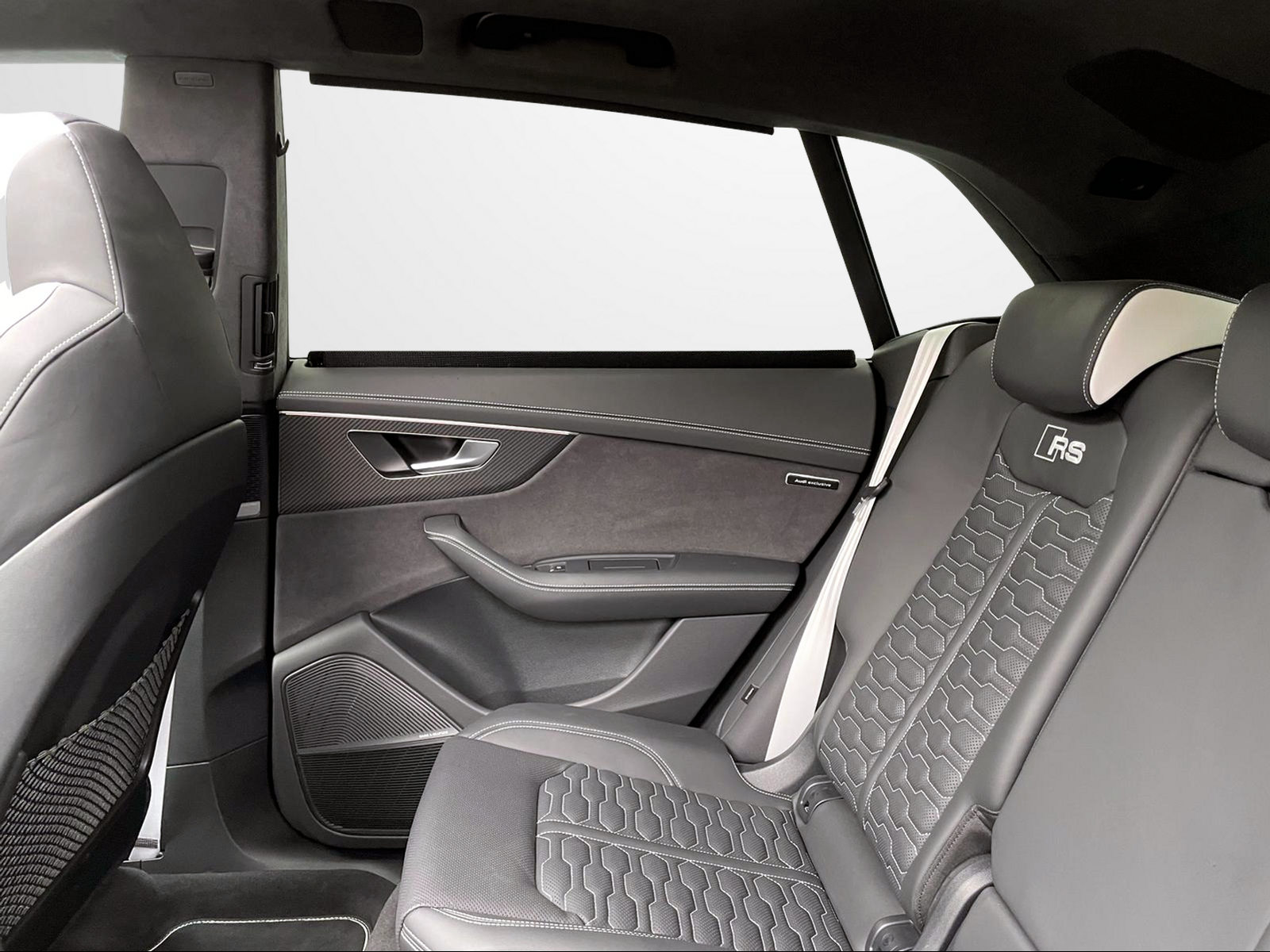 AUDI RSQ8 quattro-image-9