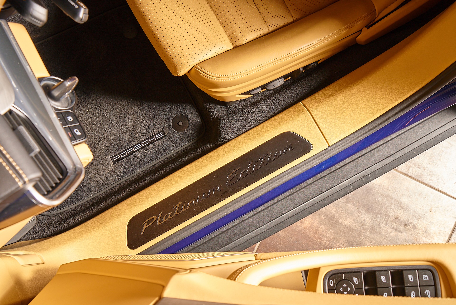PORSCHE Panamera 4 Sport Turismo Platinum Edition PDK-image-9