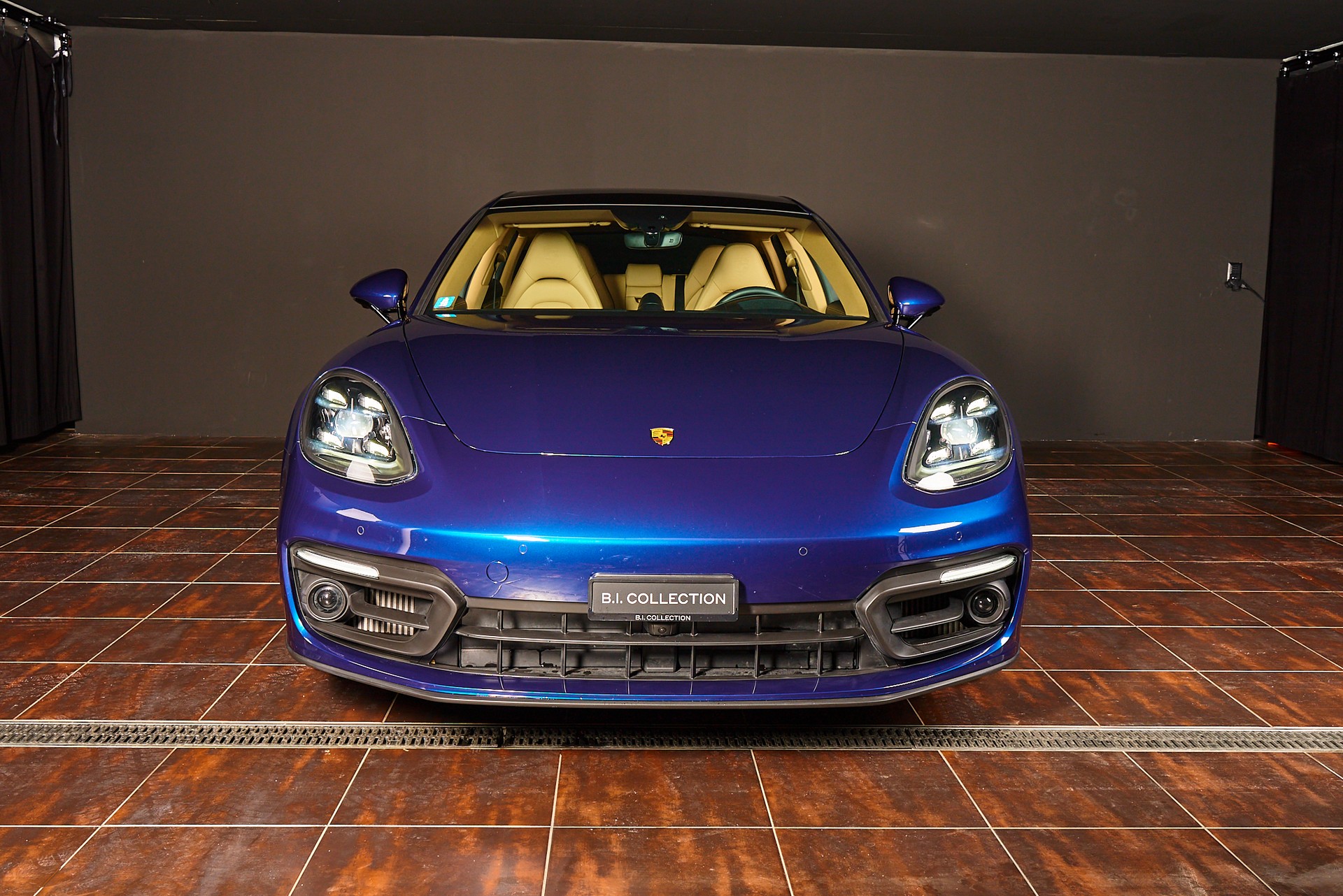 PORSCHE Panamera 4 Sport Turismo Platinum Edition PDK-image-4