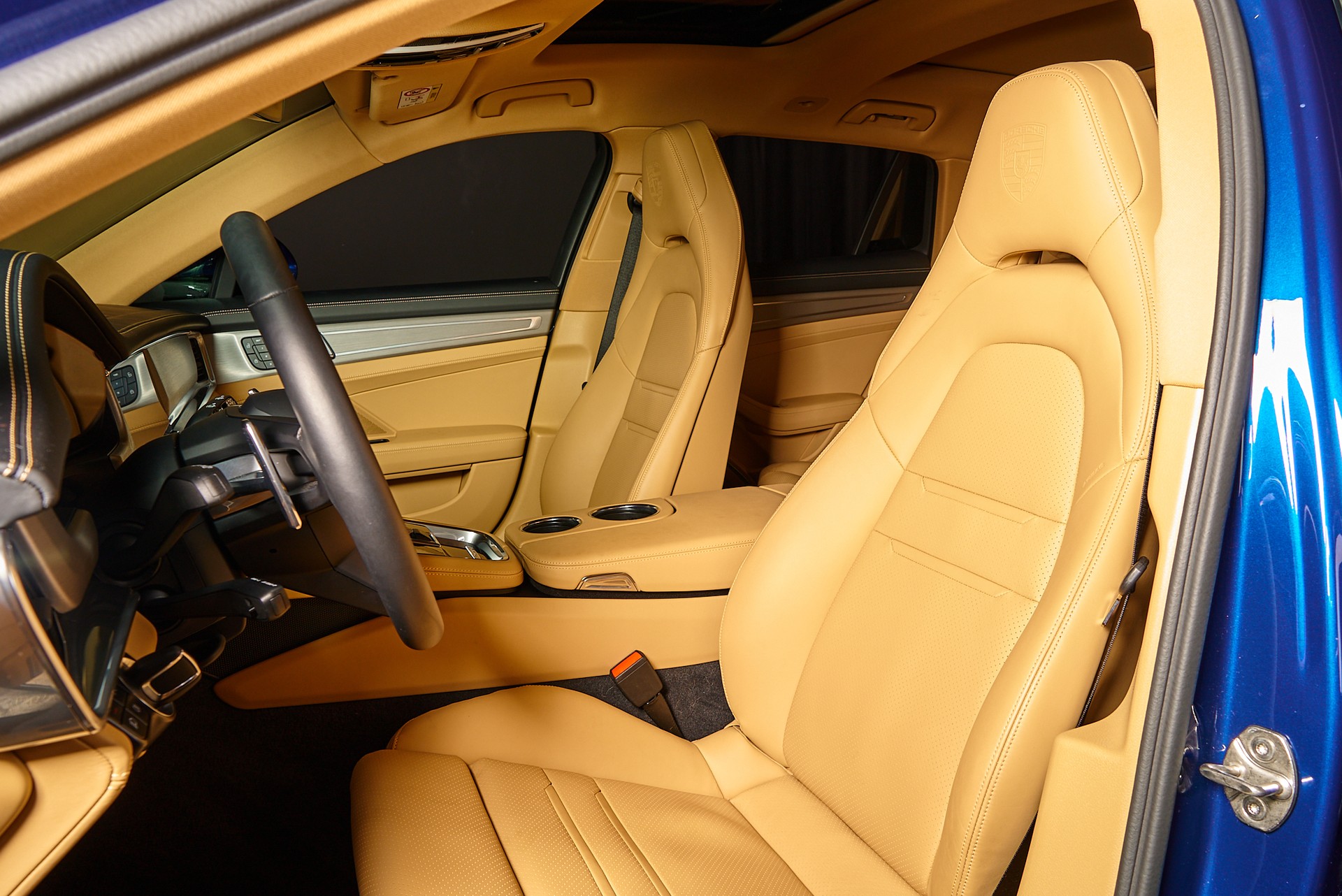 PORSCHE Panamera 4 Sport Turismo Platinum Edition PDK-image-12