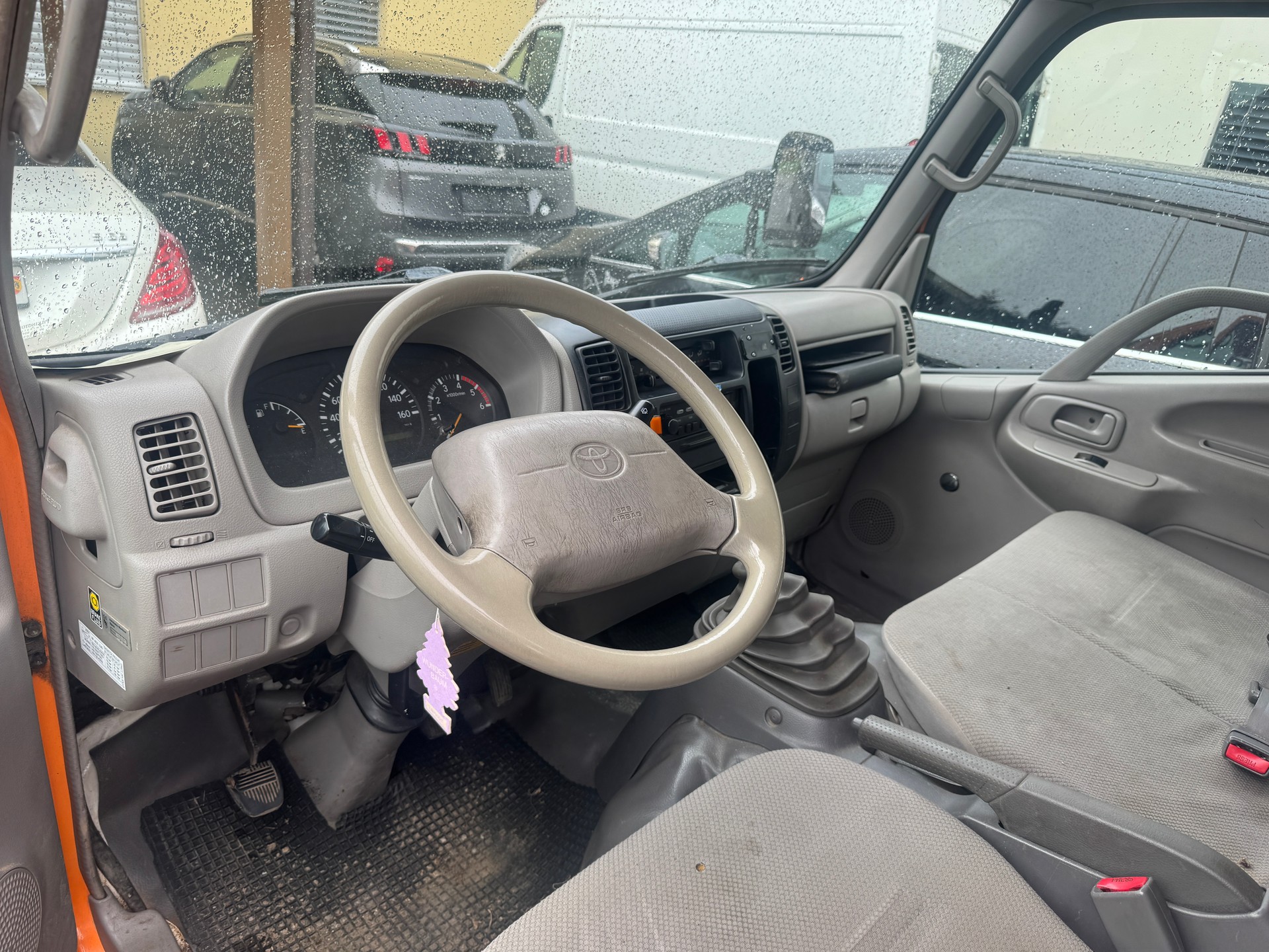 TOYOTA Dyna 100 3.0 D-4D-image-6