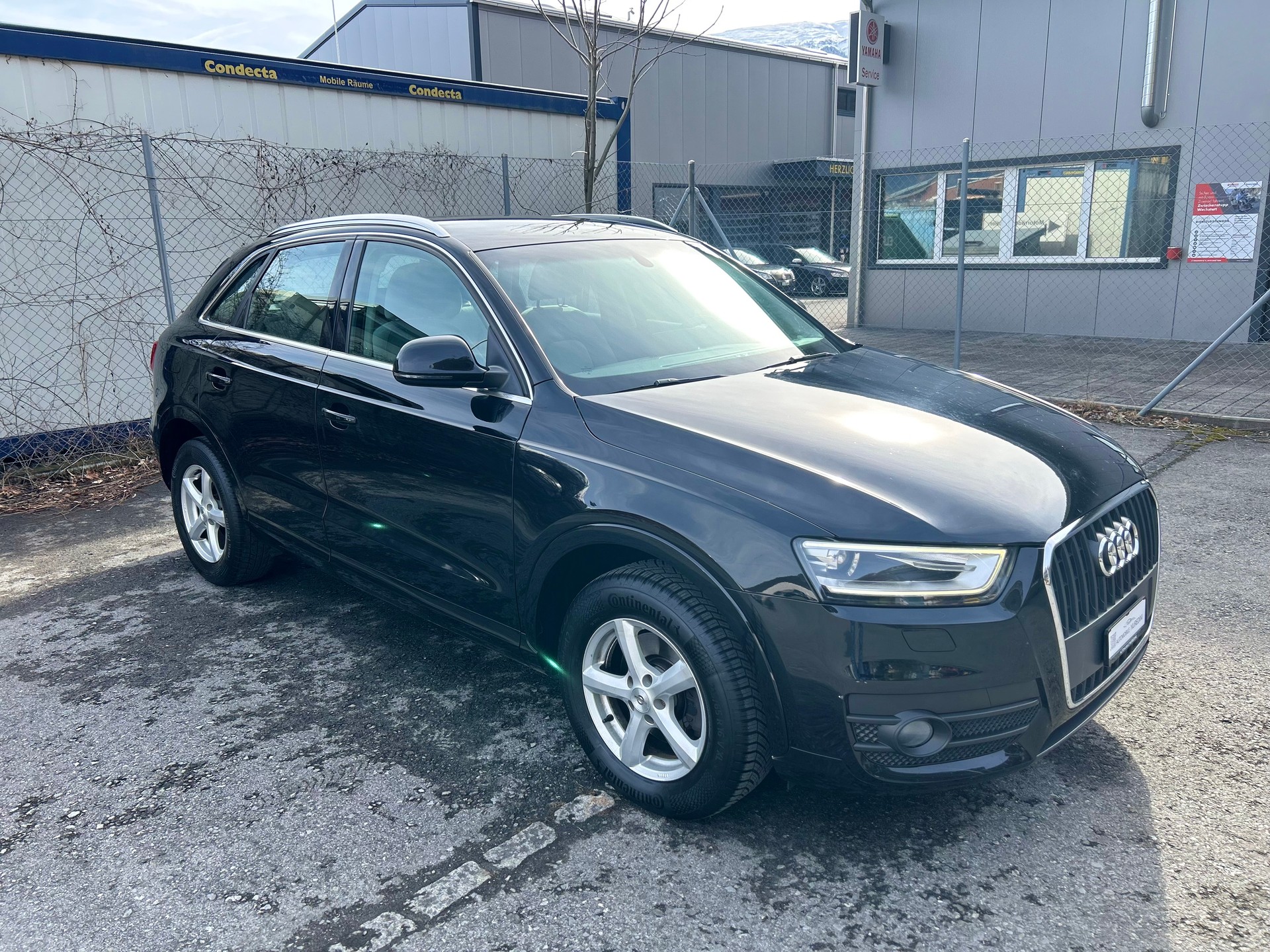 AUDI Q3 2.0 TDI-image-1