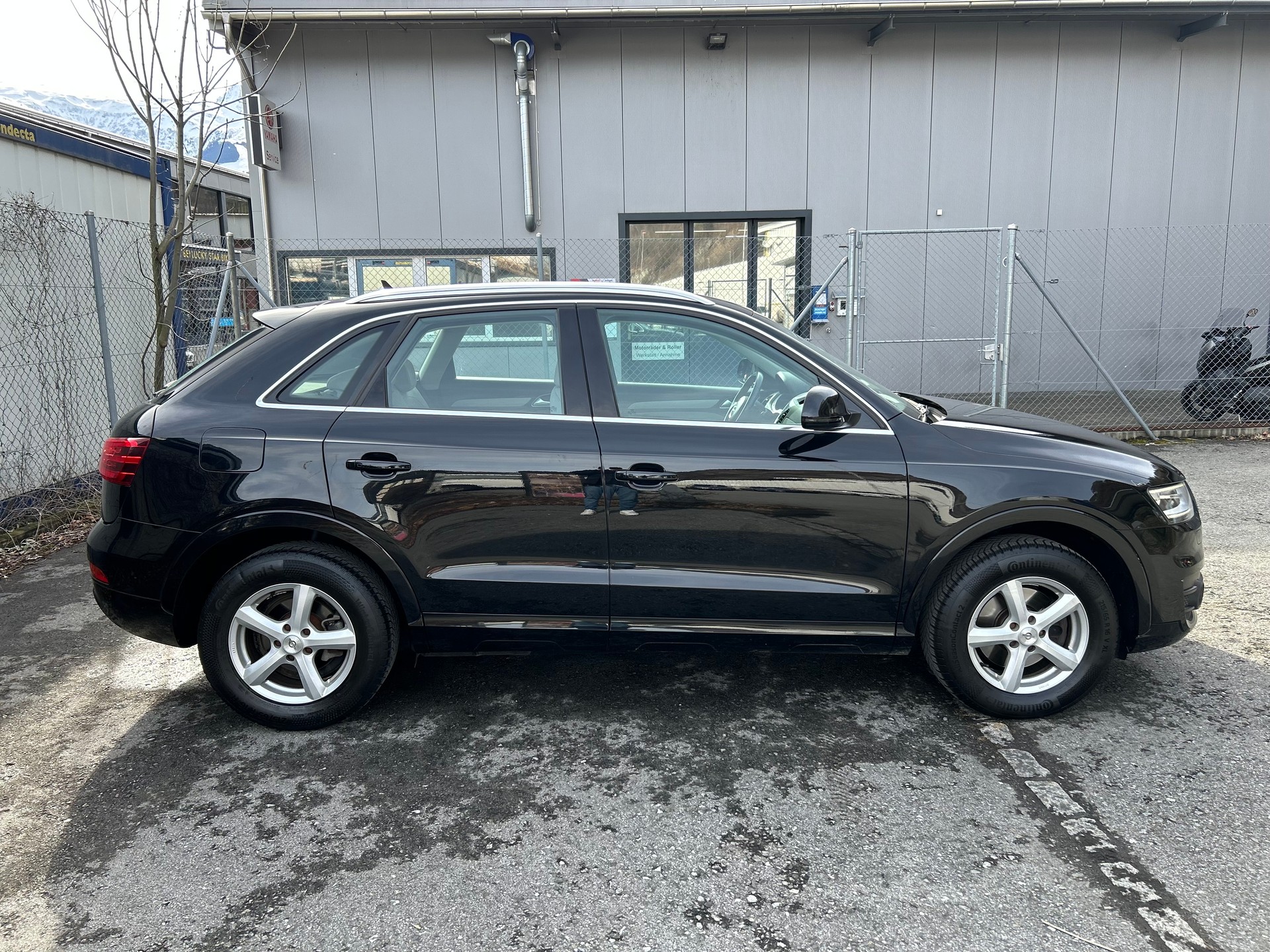 AUDI Q3 2.0 TDI-image-7