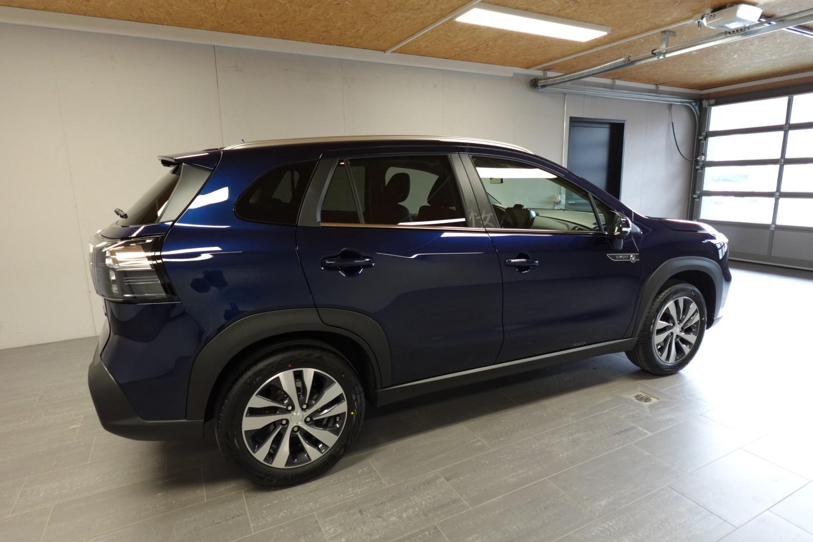 SUZUKI S-Cross 1.4 T Sakura Top Hybrid 4x4-image-6
