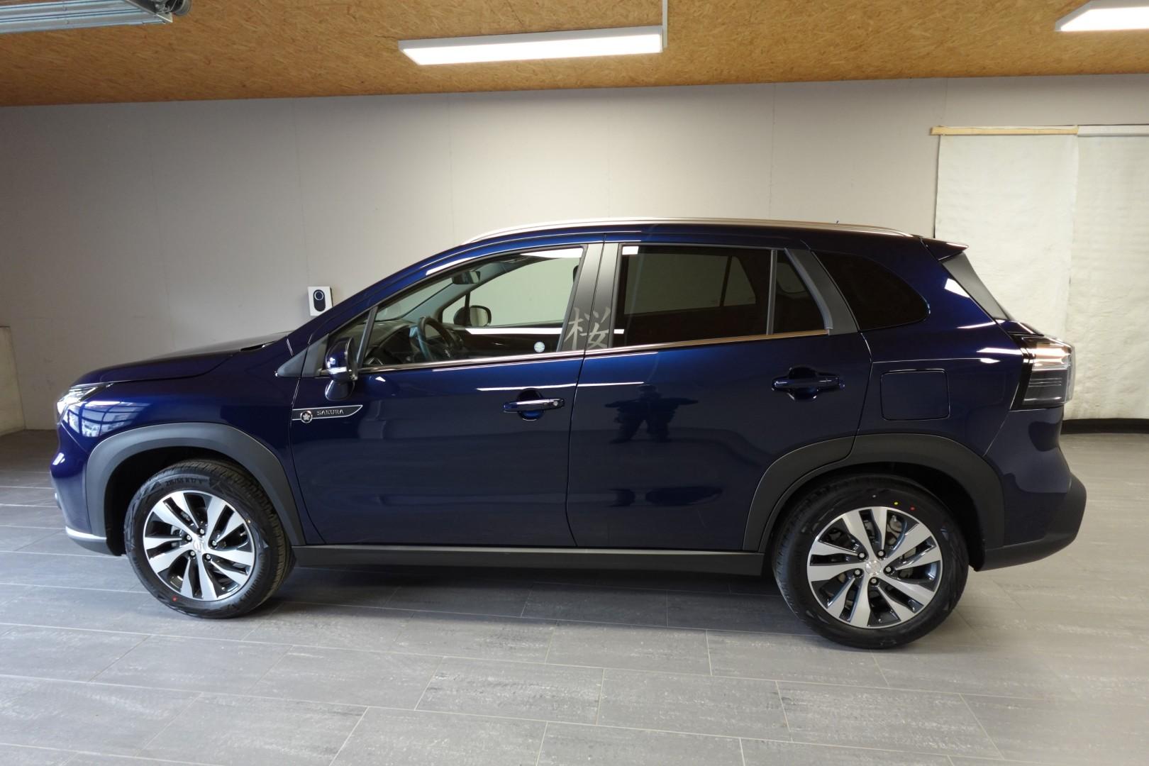 SUZUKI S-Cross 1.4 T Sakura Top Hybrid 4x4-image-12