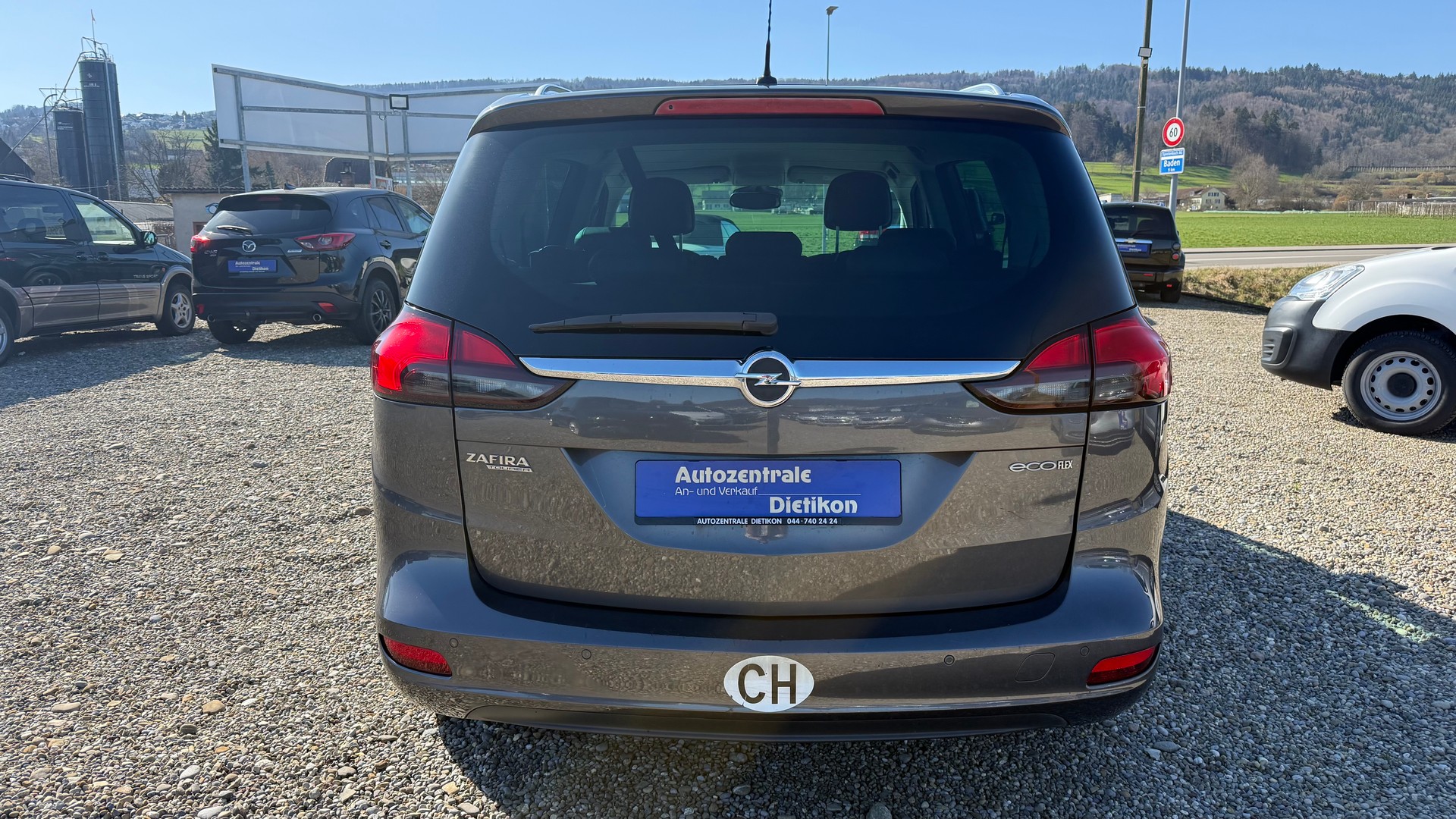 OPEL Zafira Tourer 1.4i 16V Cosmo-image-14