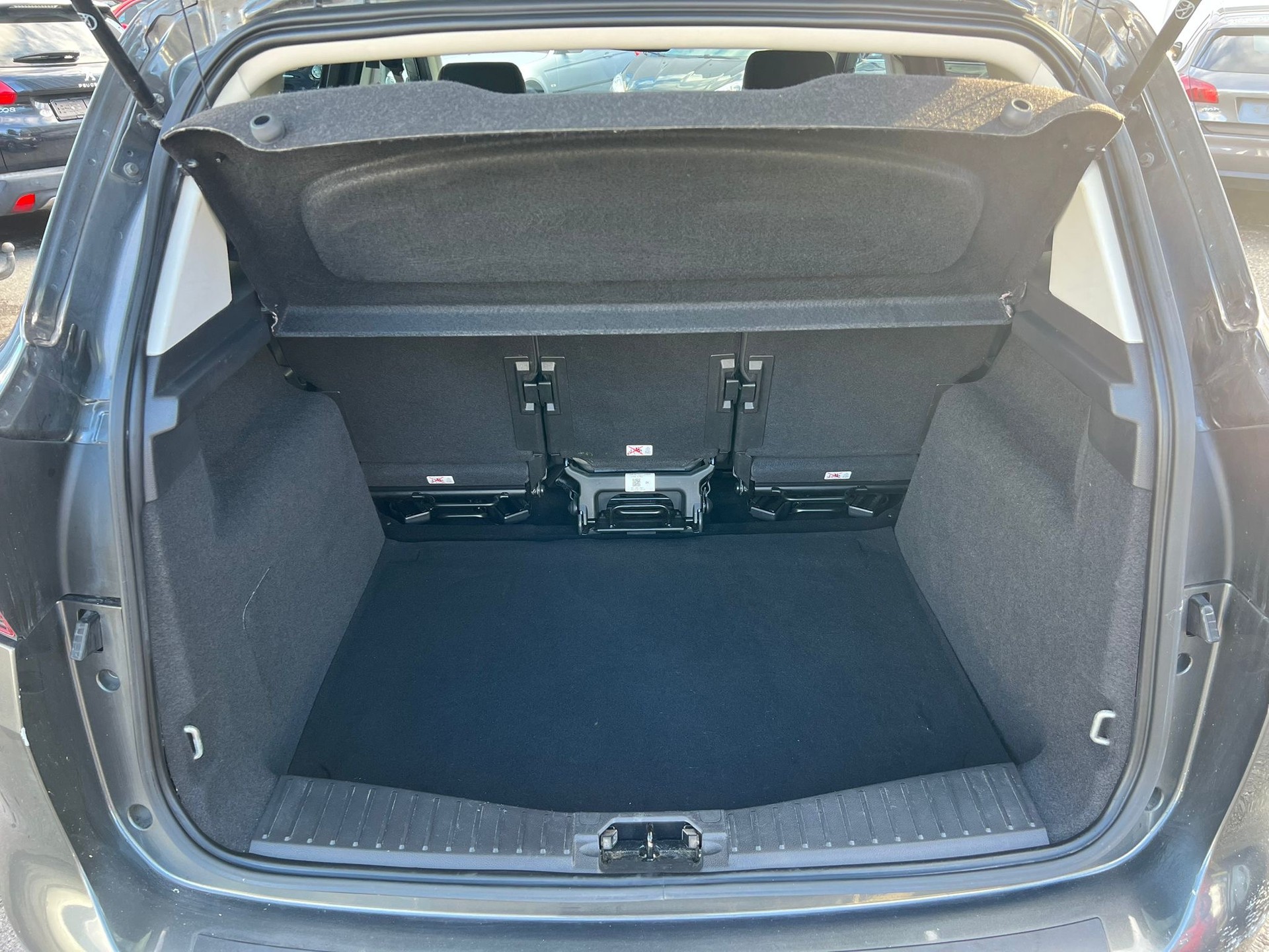 FORD C-Max 1.5 SCTi Titanium-image-6