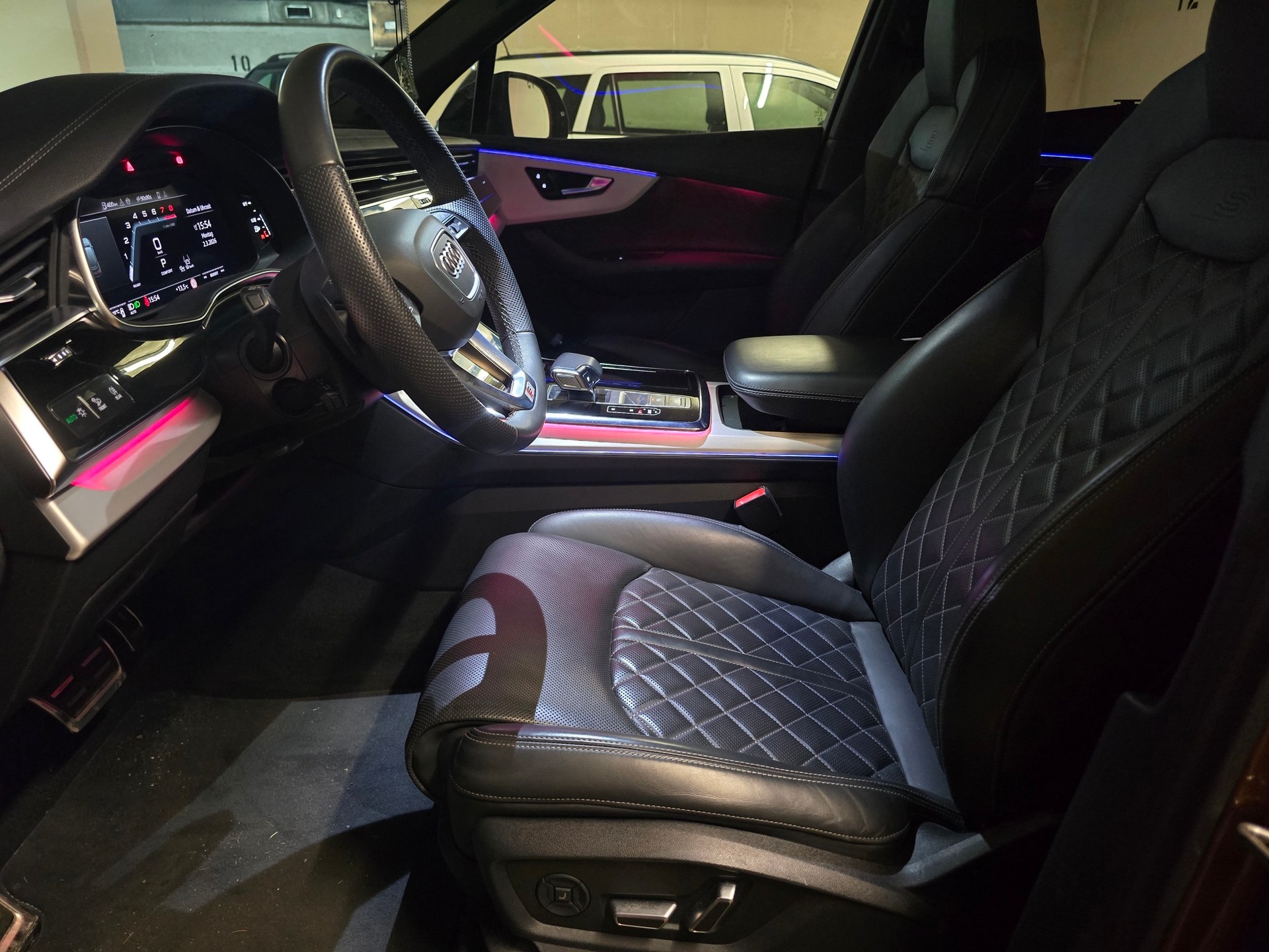 AUDI SQ7 TFSI quattro tiptronic-image-11