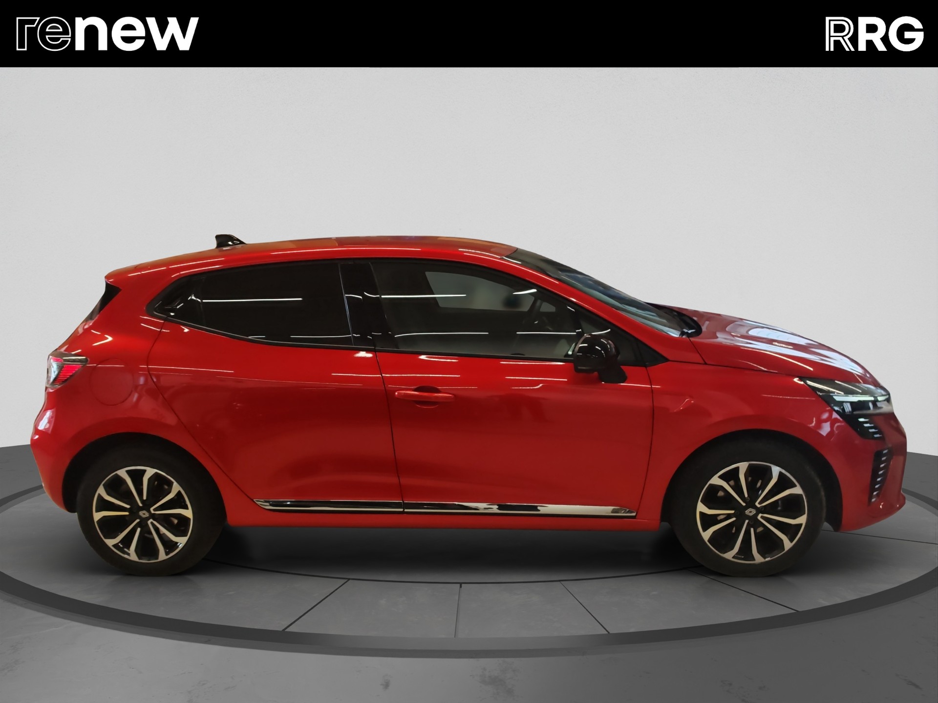 RENAULT Clio 1.0 Techno X-Tronic-image-1